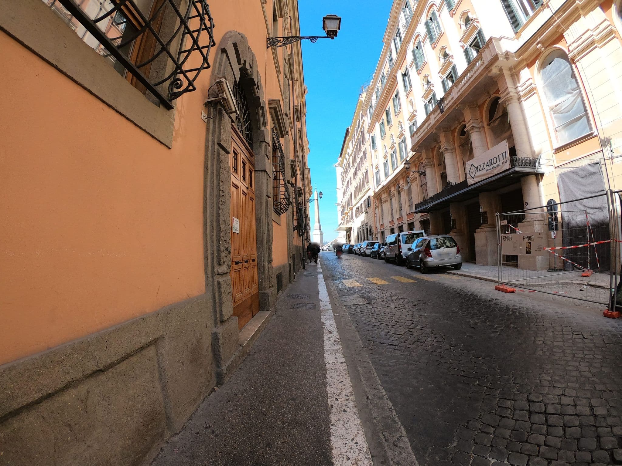 Street view near Residenza RomAntica, Ludovisi — © richlv (CC BY-SA · Mapillary)