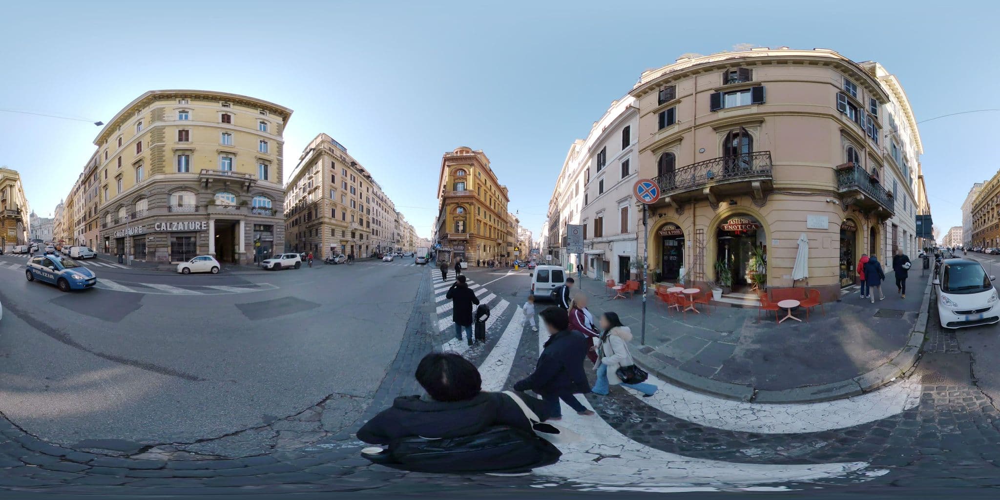 Street view near Casa Vacanze Scalone, Monti — © akiyoshiii213 (CC BY-SA · Mapillary)