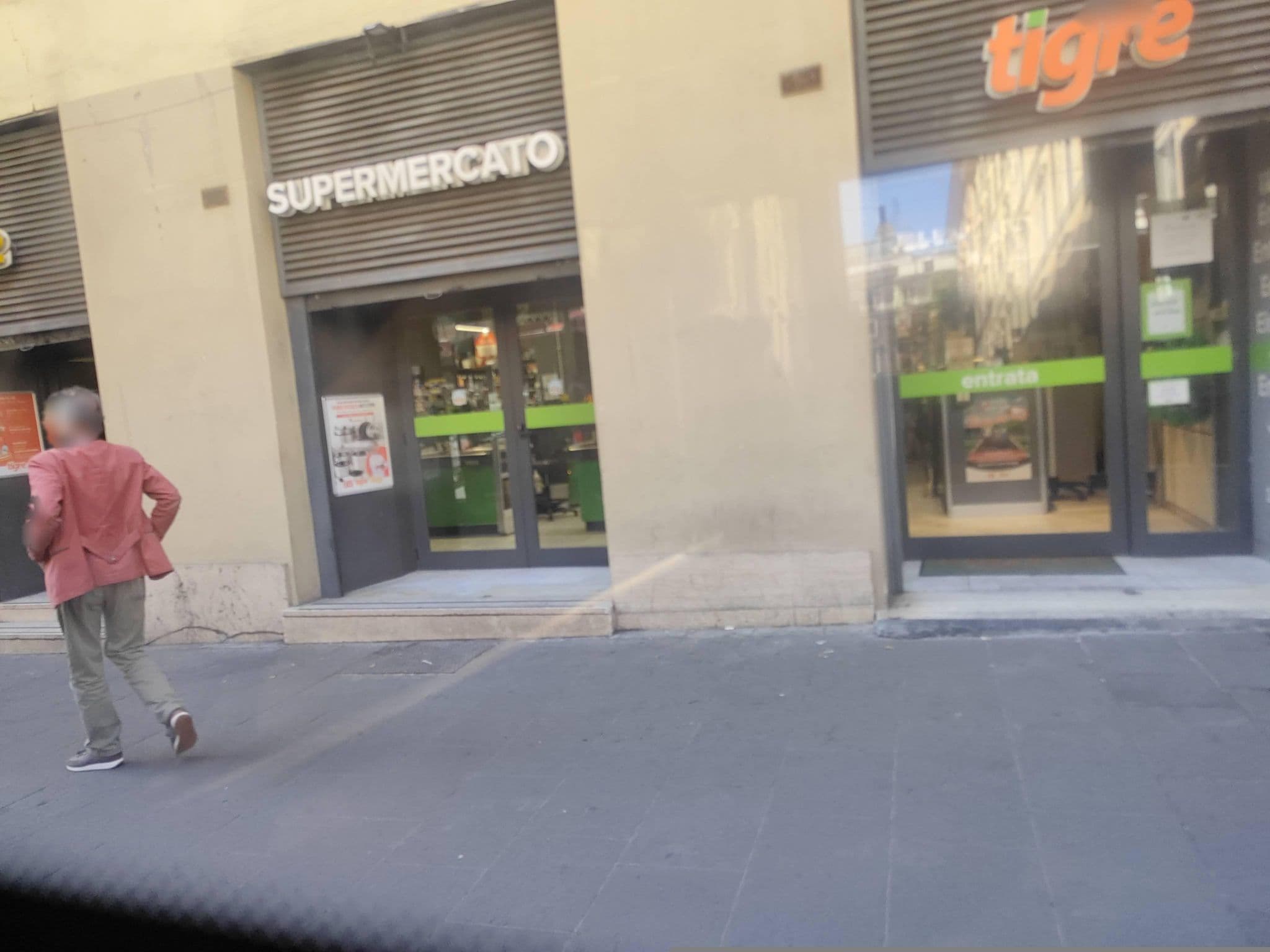 Street view near Roma CentrArte Bed & Breakfast, Pigna — © omfg_notpr (CC BY-SA · Mapillary)