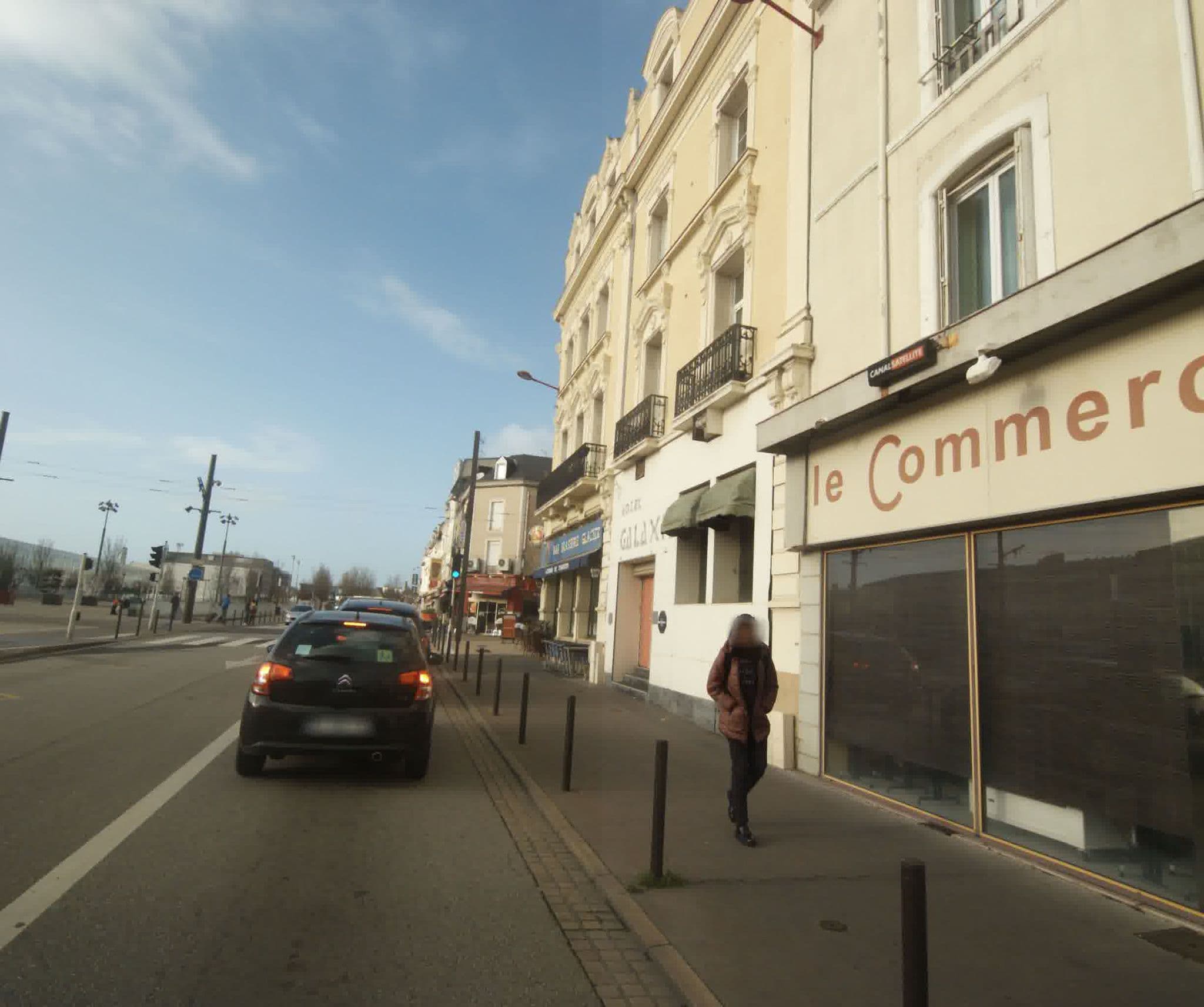 Street view near Ibis Hôtel Le Mans gare Nord, Le Mans — © sogefi (CC BY-SA · Mapillary)