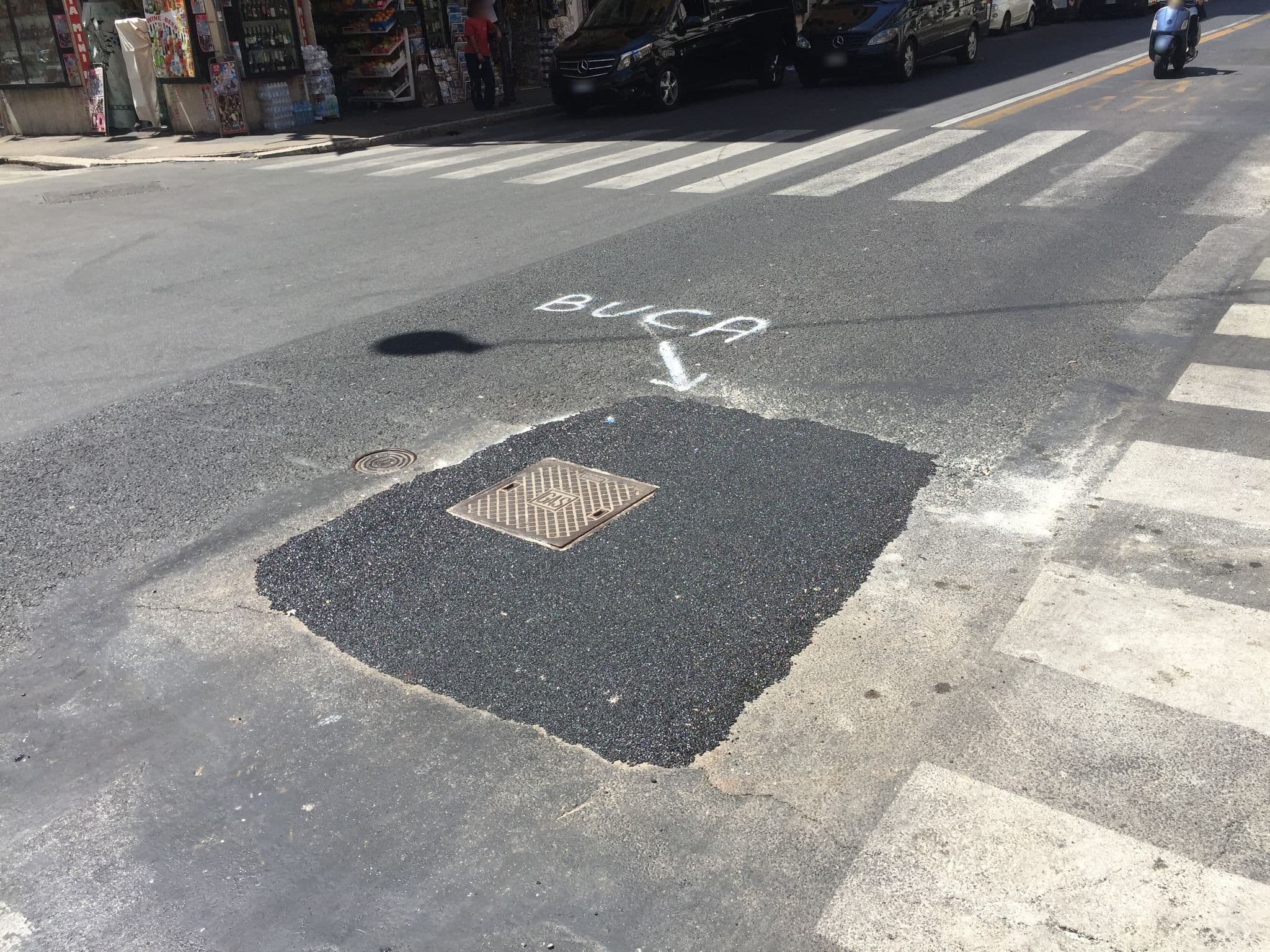 Street view near Republic Hotel, Castro Pretorio — © geodrinx (CC BY-SA · Mapillary)