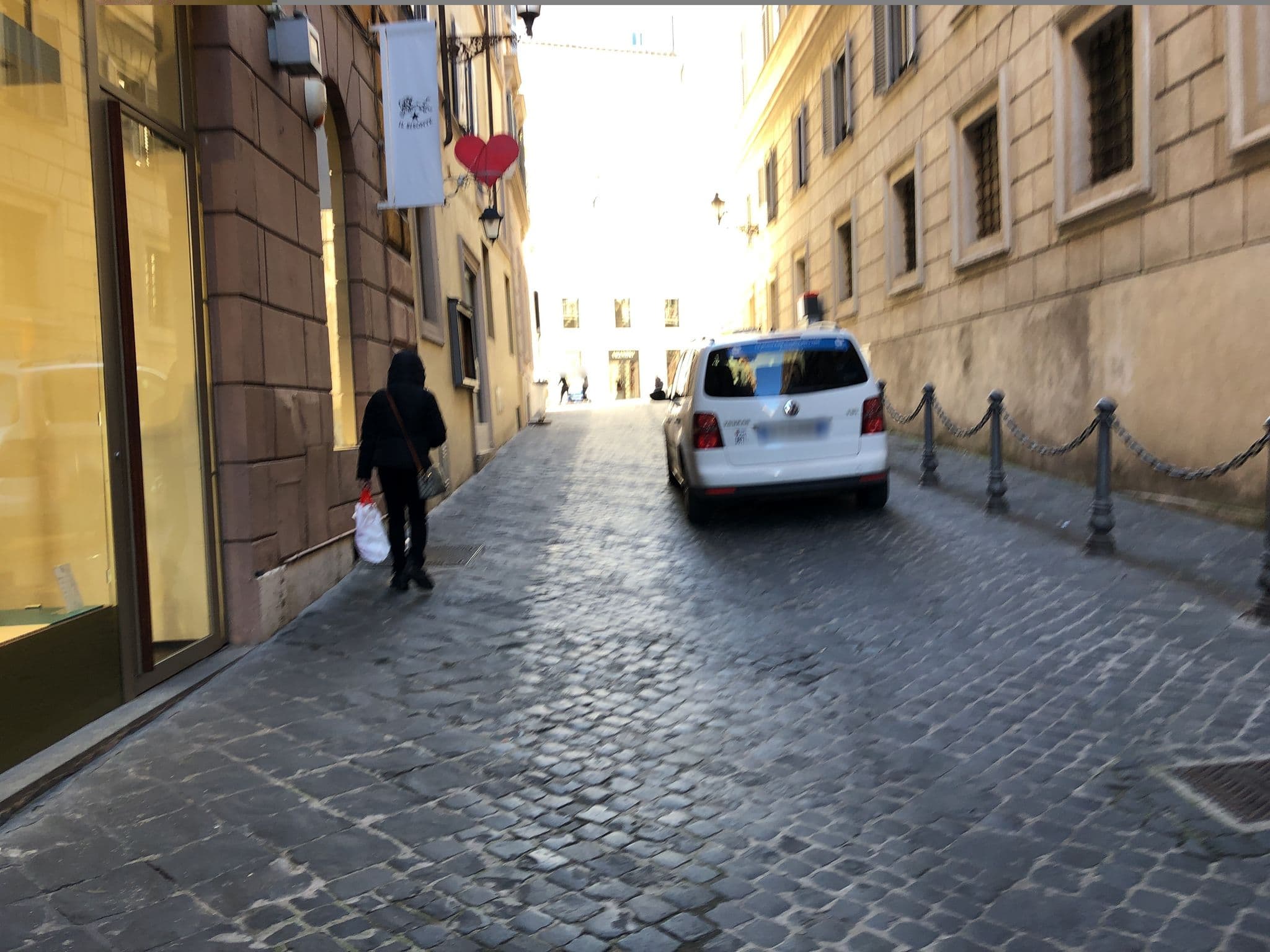Street view near Domus Borgognona, Sant'Eustachio — © peterleth (CC BY-SA · Mapillary)