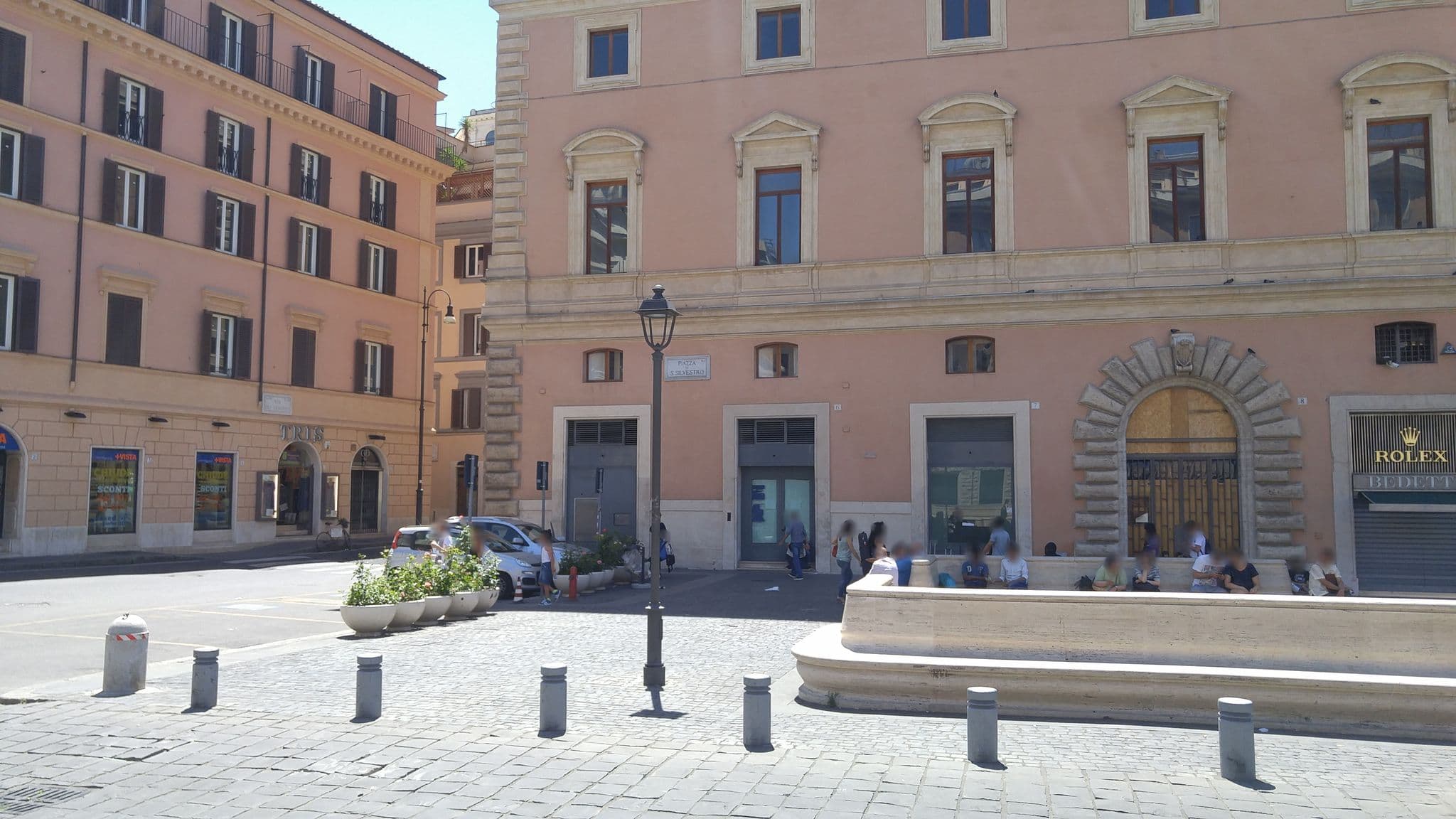 Street view near Oriana Suites, Sant'Eustachio — © eneerhut (CC BY-SA · Mapillary)
