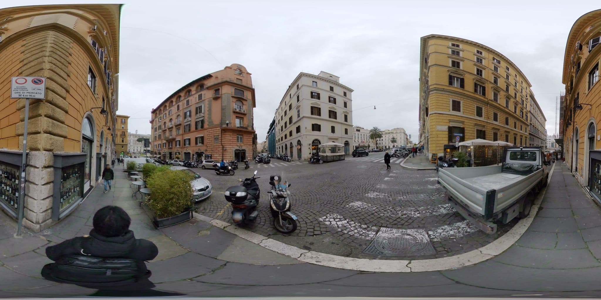 Street view near Opera Rooms 66, Monti — © akiyoshiii213 (CC BY-SA · Mapillary)
