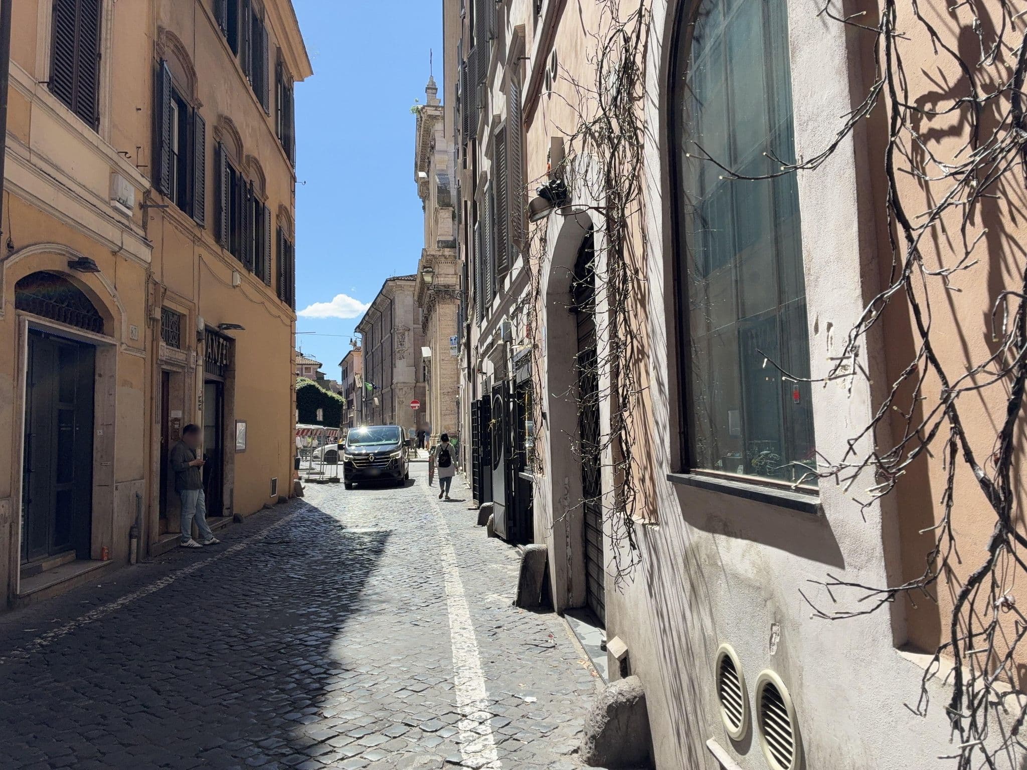 Street view near Purple Home | Tulip, Pigna — © panbauletto (CC BY-SA · Mapillary)