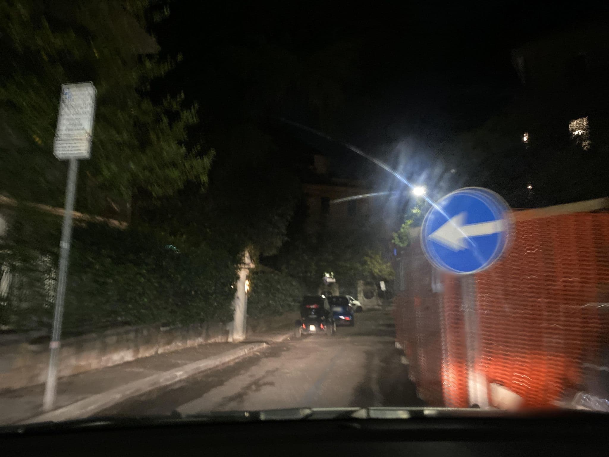 Street view near Compagnia dei Piccoli Alberghi SRL, Campo Marzio — © B3a7r1c3 (CC BY-SA · Mapillary)