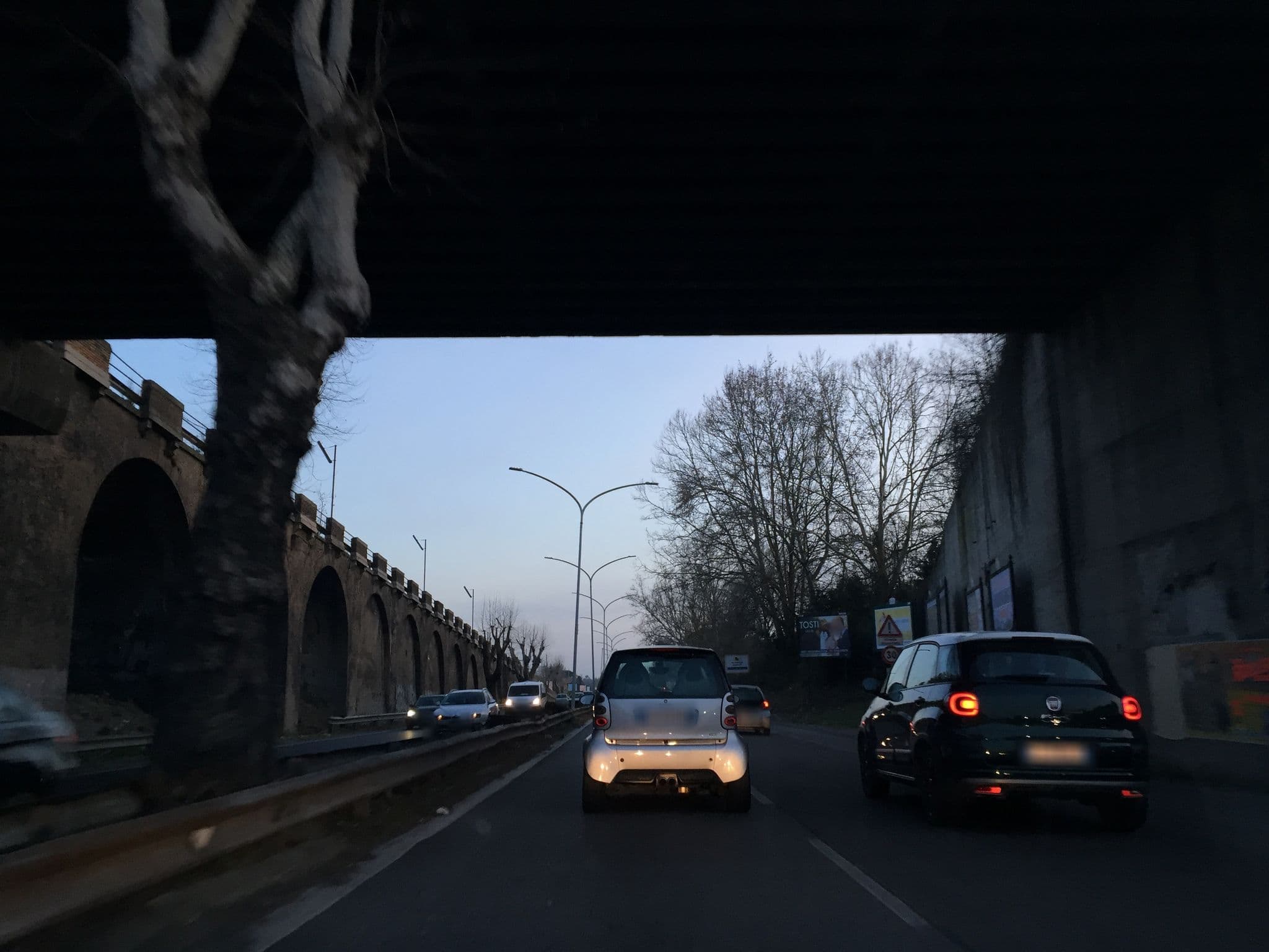 Street view near Hotel Sisters, Sallustiano — © richlv (CC BY-SA · Mapillary)