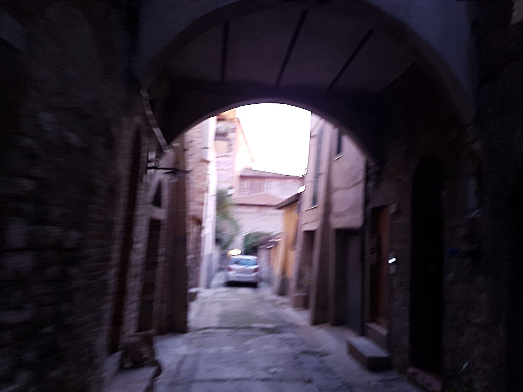 Street view near Casa Betta & Colombo, Perugia — © robertohurtado (CC BY-SA · Mapillary)