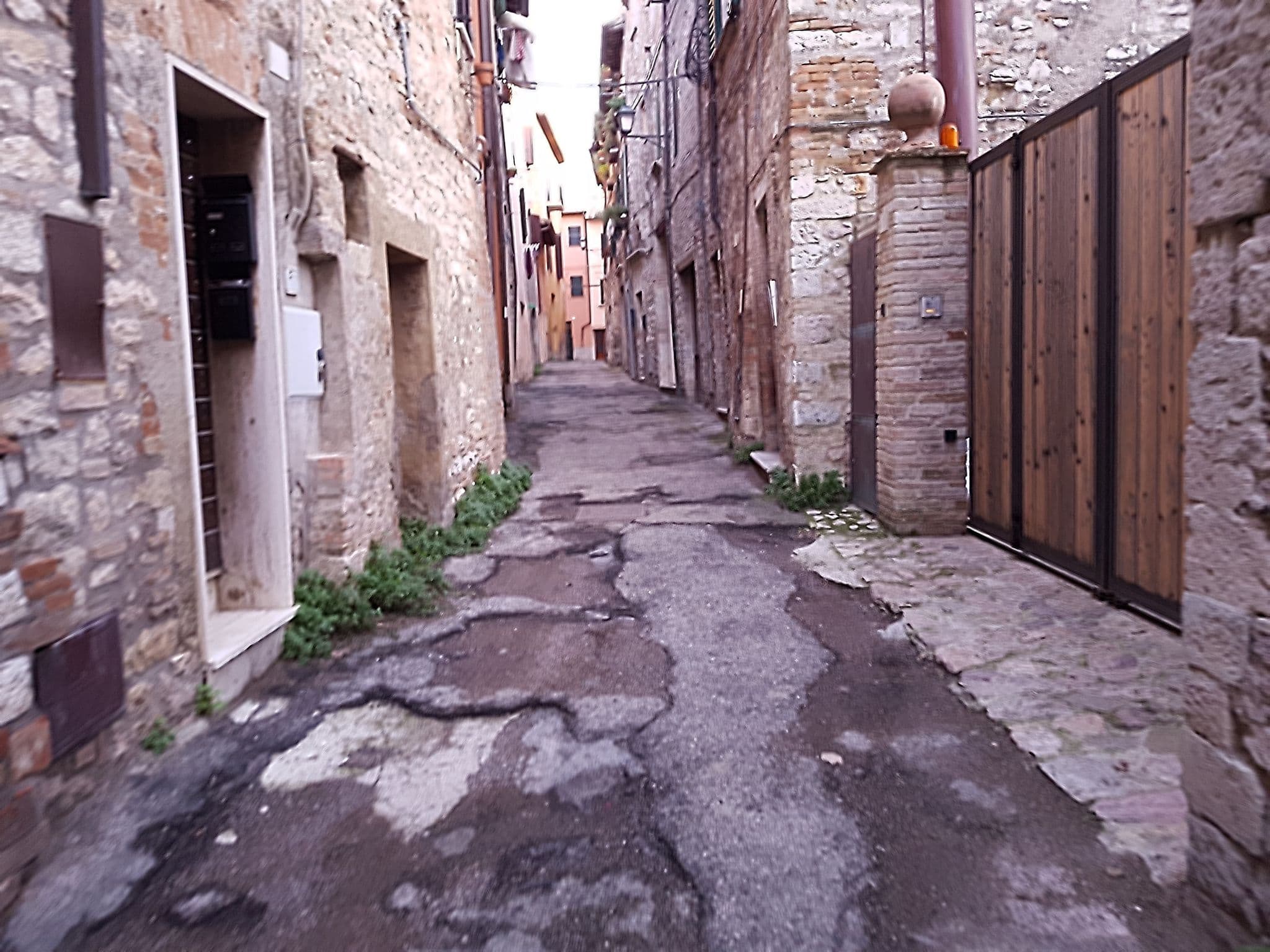 Street view near B, Perugia — © robertohurtado (CC BY-SA · Mapillary)