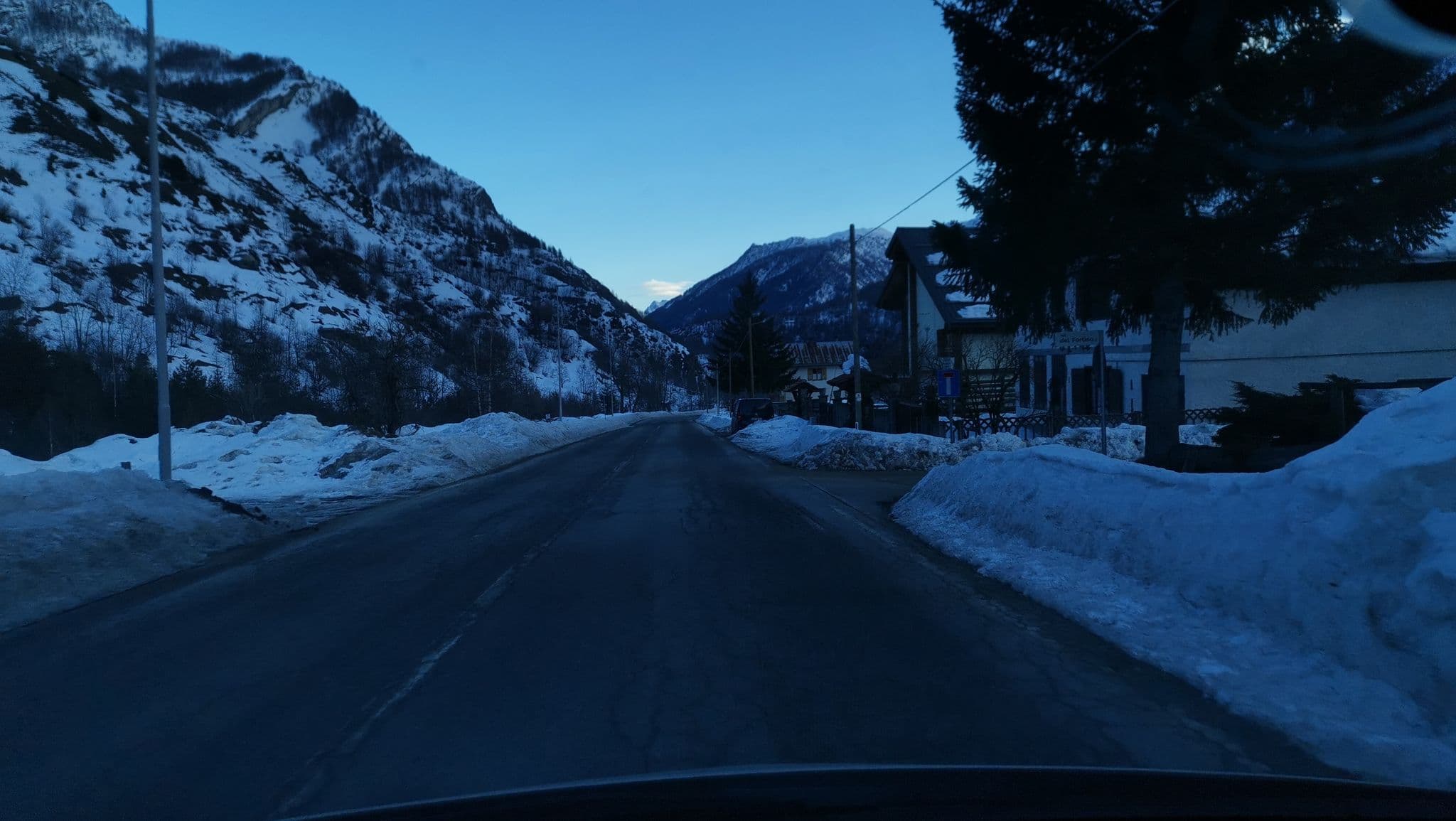 Street view near Albergo Rstorante Roburent, Demonte — © maxtar1965 (CC BY-SA · Mapillary)