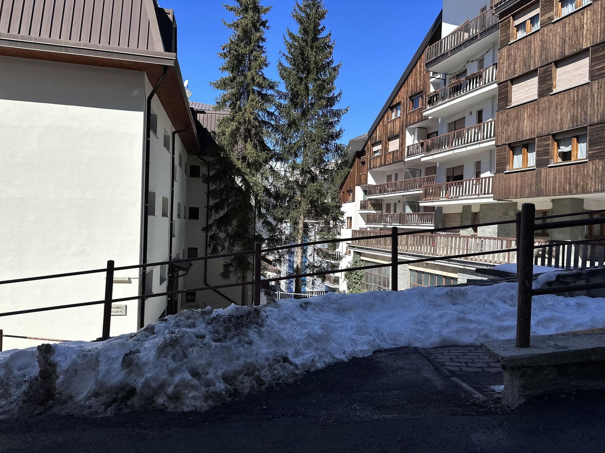 Street view near La Terrazza, Sauze d'Oulx — © RSTQ (CC BY-SA · Mapillary)
