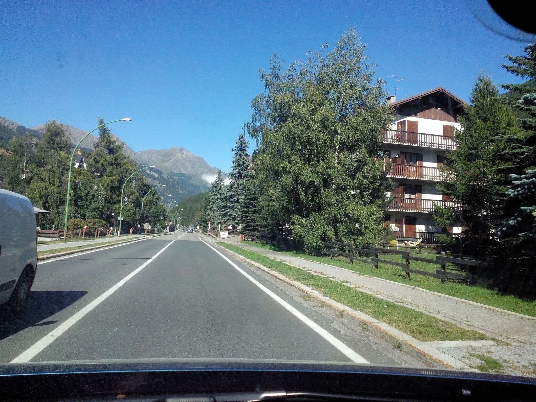 Street view near Villa Plinia, Sauze d'Oulx — © gabbro (CC BY-SA · Mapillary)