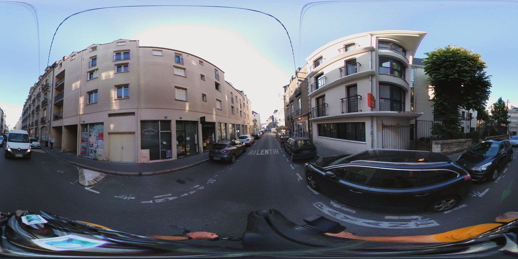 Street view near Adagio, Nantes — © cartocite (CC BY-SA · Mapillary)