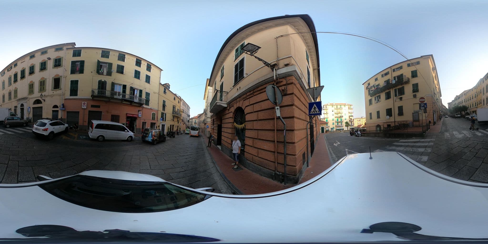 Street view near Casa Agostino, Imperia — © LucianoC63 (CC BY-SA · Mapillary)