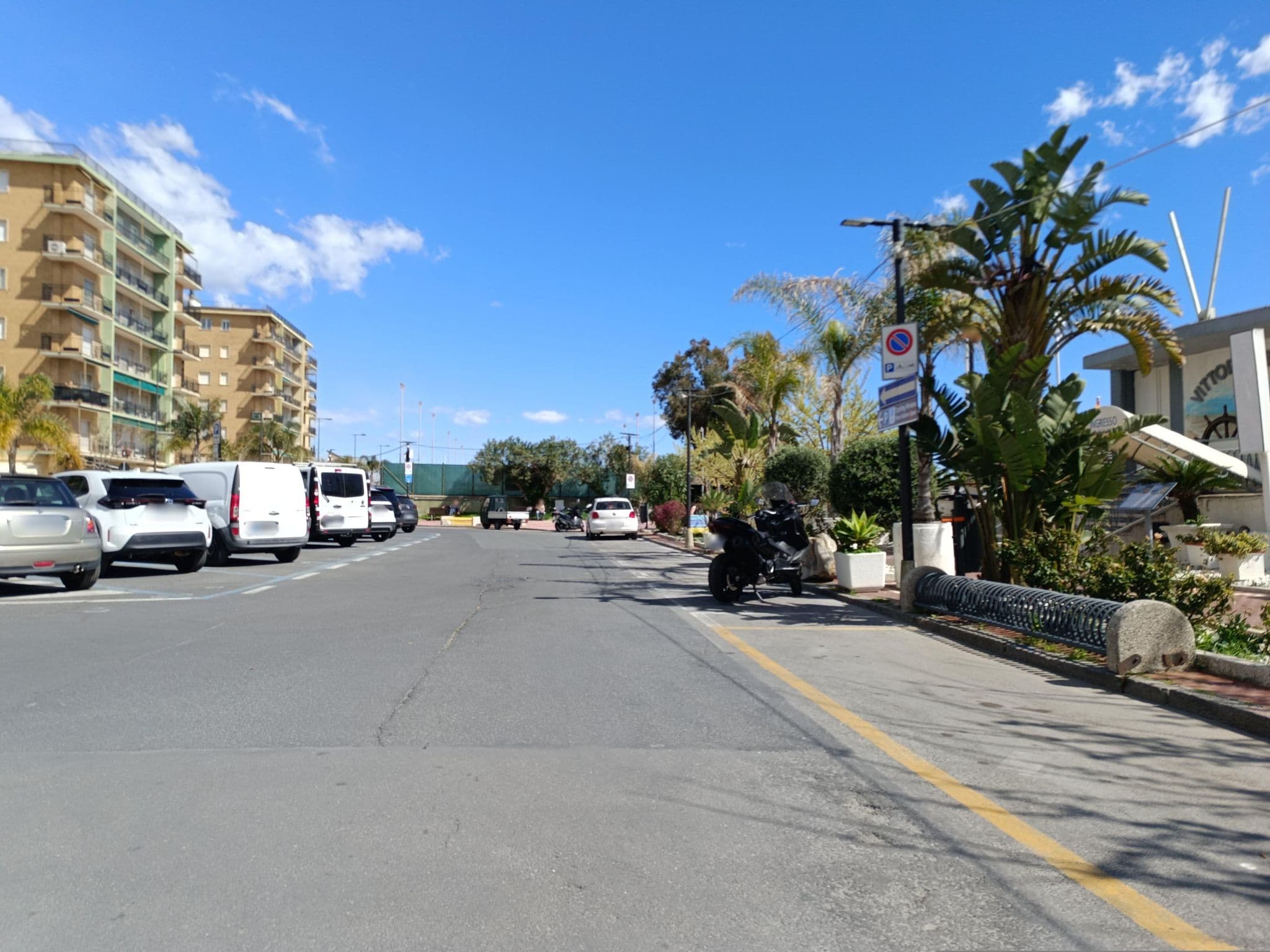 Street view near Vittoria Hotel, Taggia — © Duro (CC BY-SA · Mapillary)