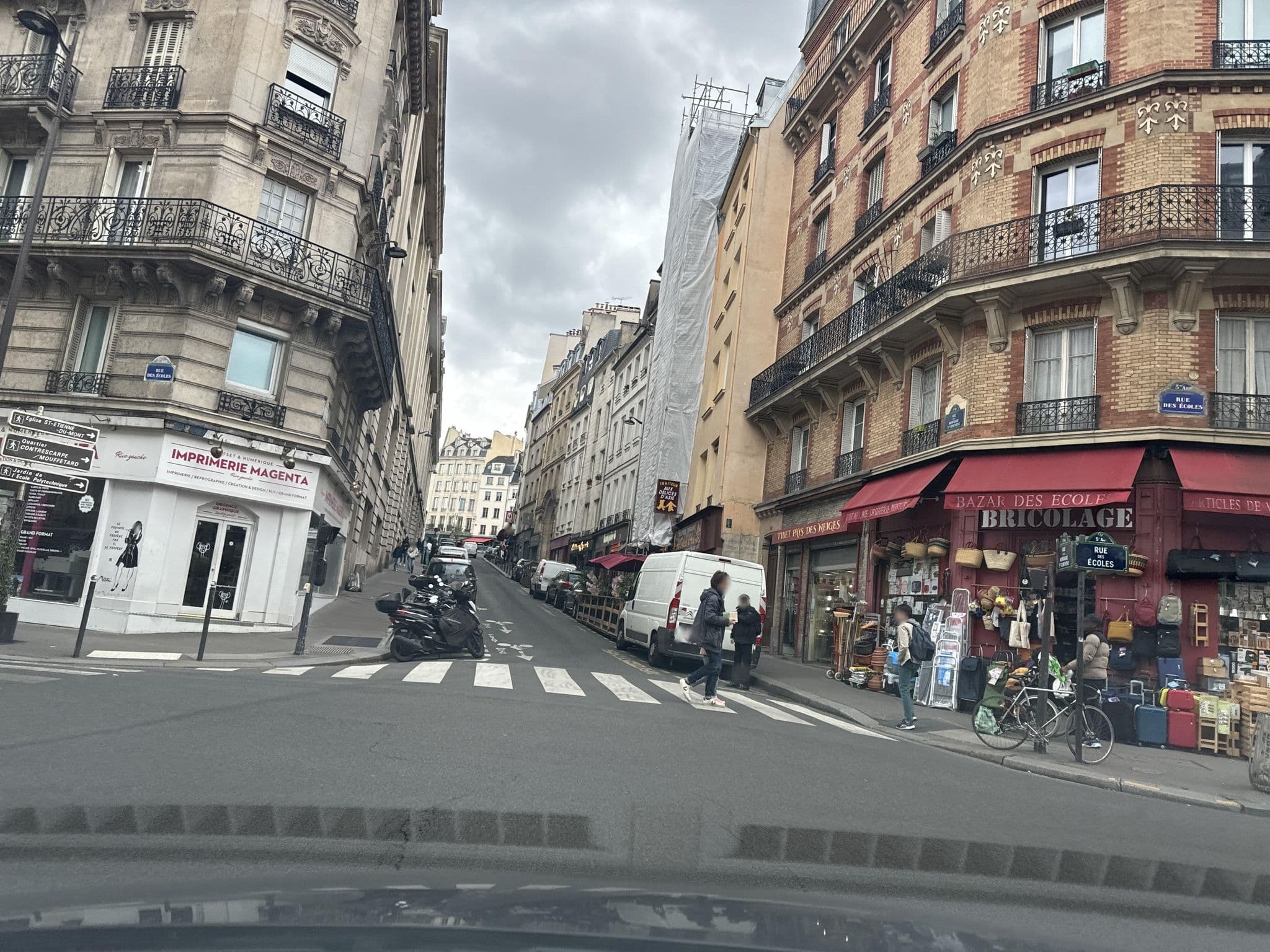 Street view near Atmosphères, Paris 05 Panthéon — © jerome92370 (CC BY-SA · Mapillary)