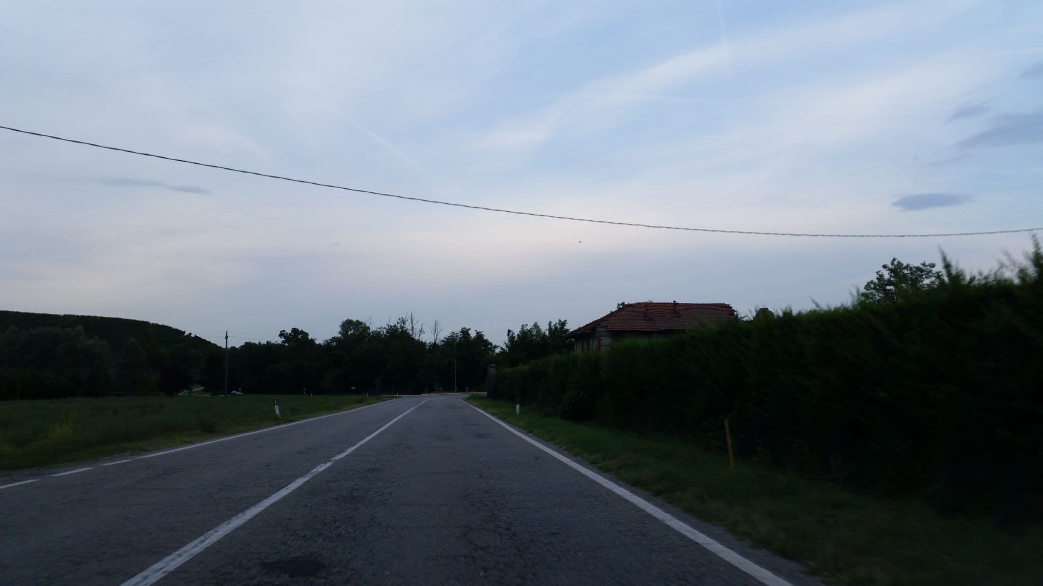 Street view near Agriturismo Cascina Ballarin, La Morra — © it_s_so_funny (CC BY-SA · Mapillary)