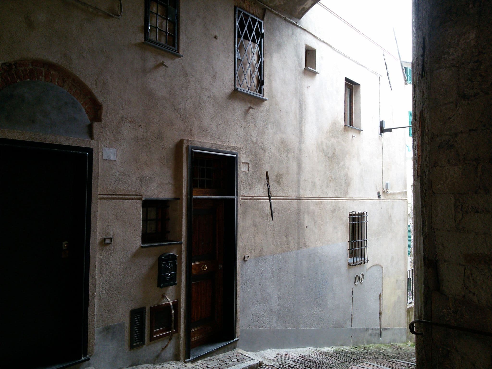 Street view near Mascherona Bed & Breakfast, Genoa — © ale_zena_it (CC BY-SA · Mapillary)