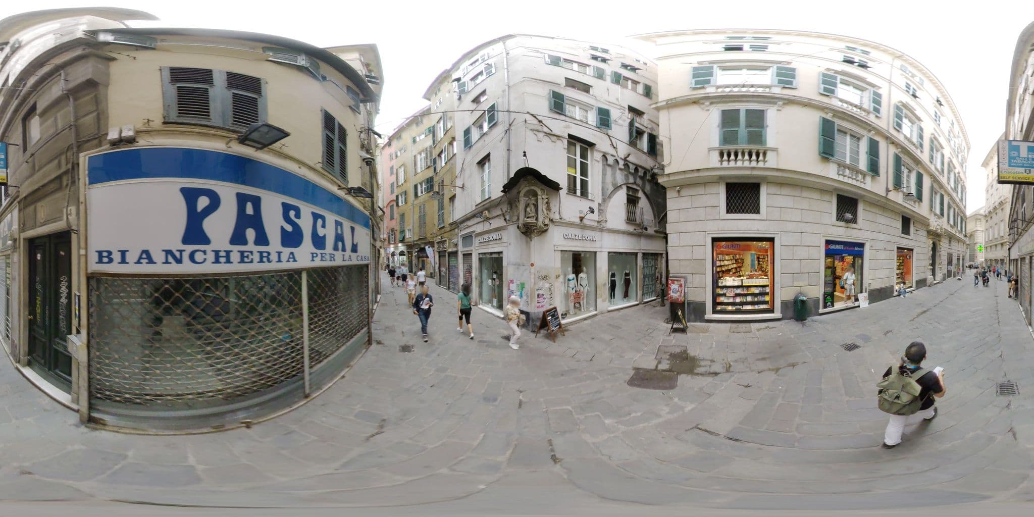 Street view near Casa Orefici, 4 Apartments front Aquarium, Genoa — © mapconcierge (CC BY-SA · Mapillary)