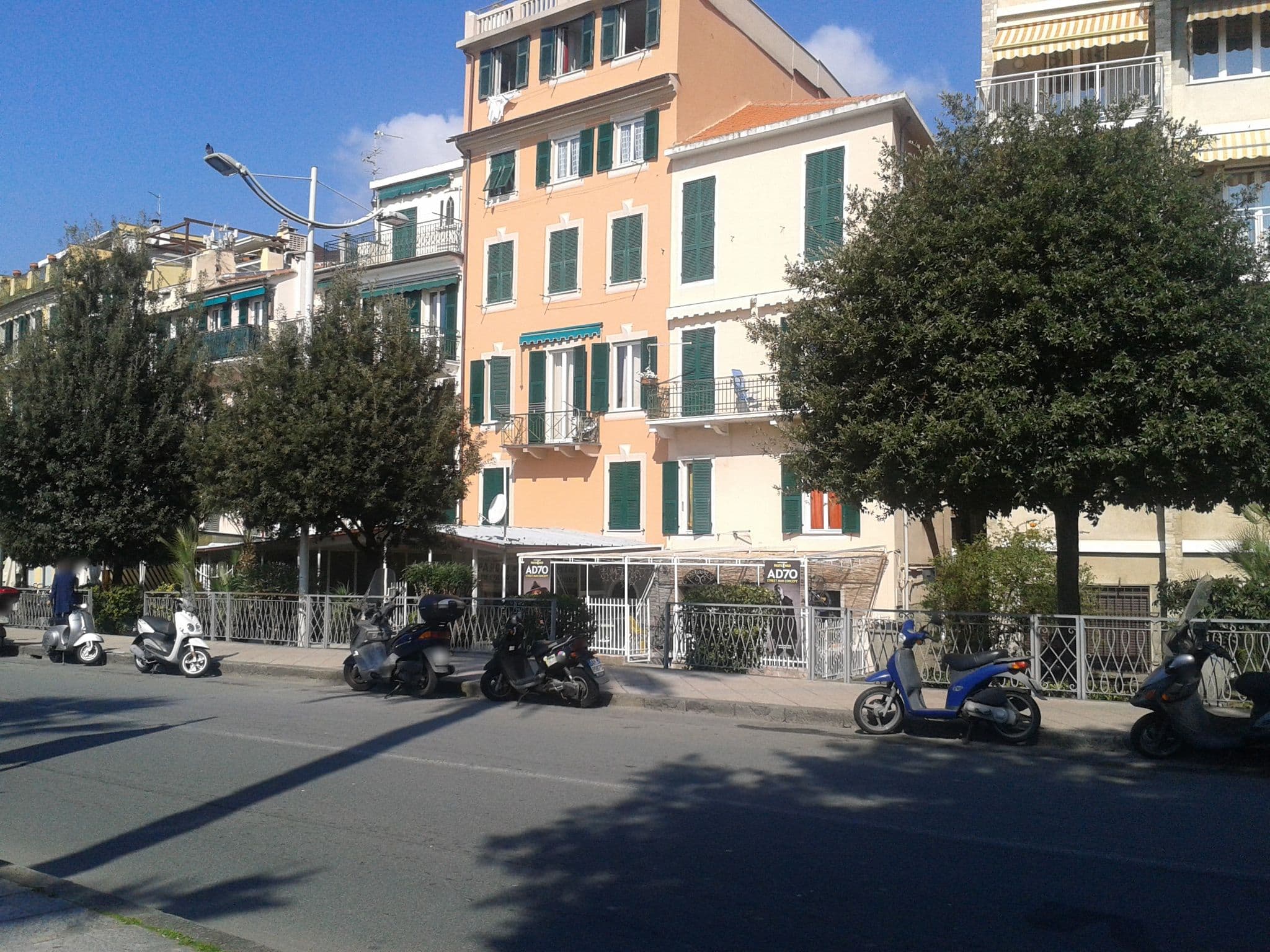 Street view near Albergo Villagrande, Varazze — © bubici (CC BY-SA · Mapillary)