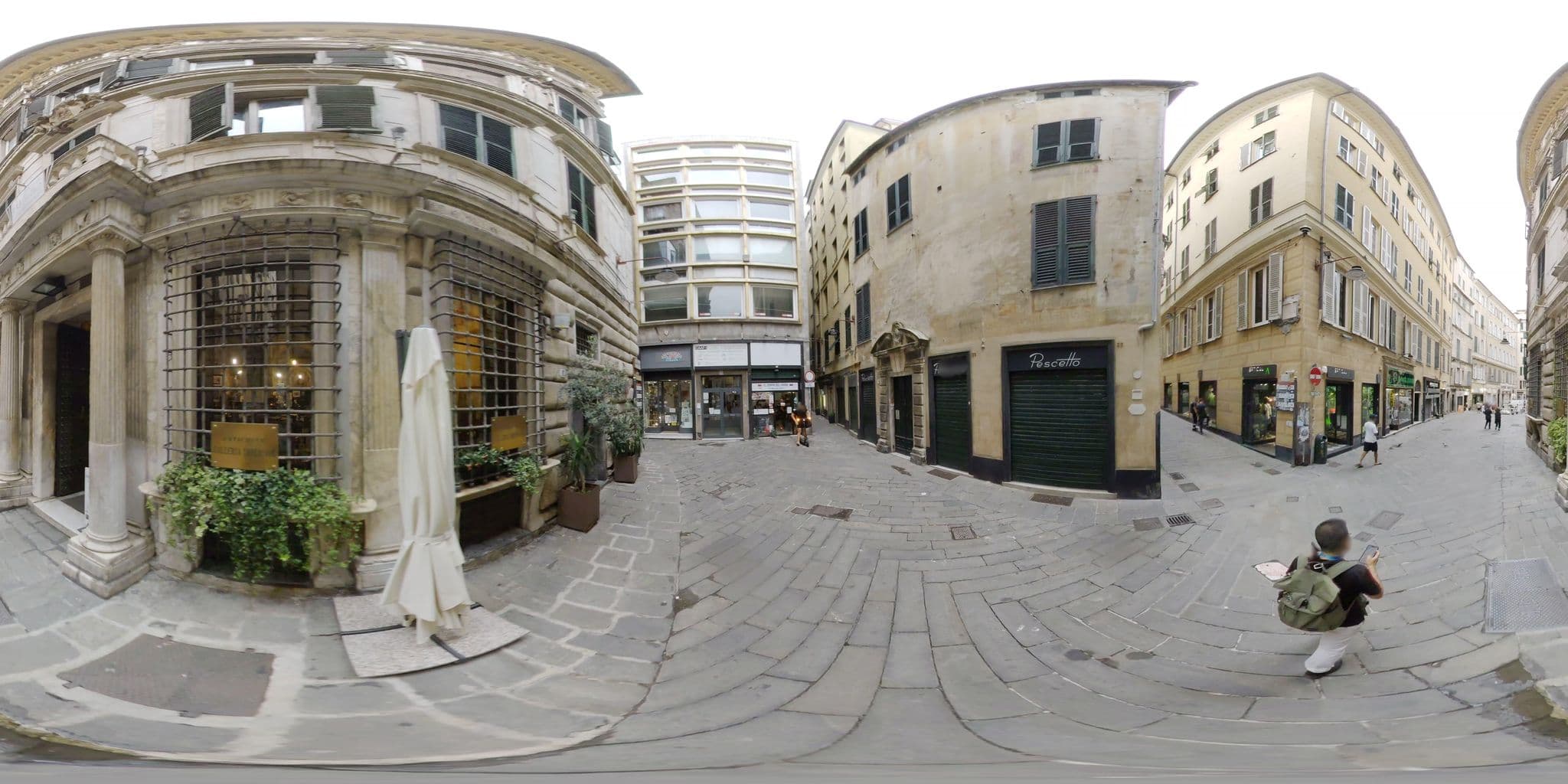 Street view near la casa accanto al Duomo, Genoa — © mapconcierge (CC BY-SA · Mapillary)