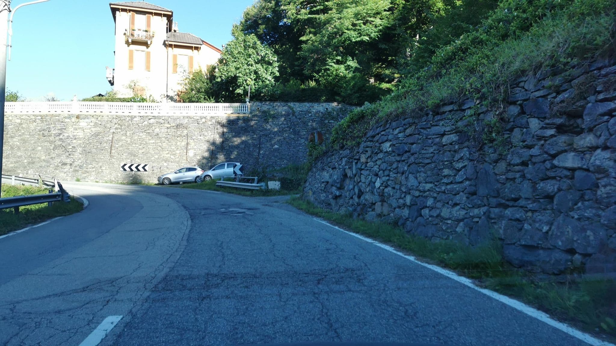 Street view near Albergo Ceres, Coassolo Torinese — © canfe (CC BY-SA · Mapillary)