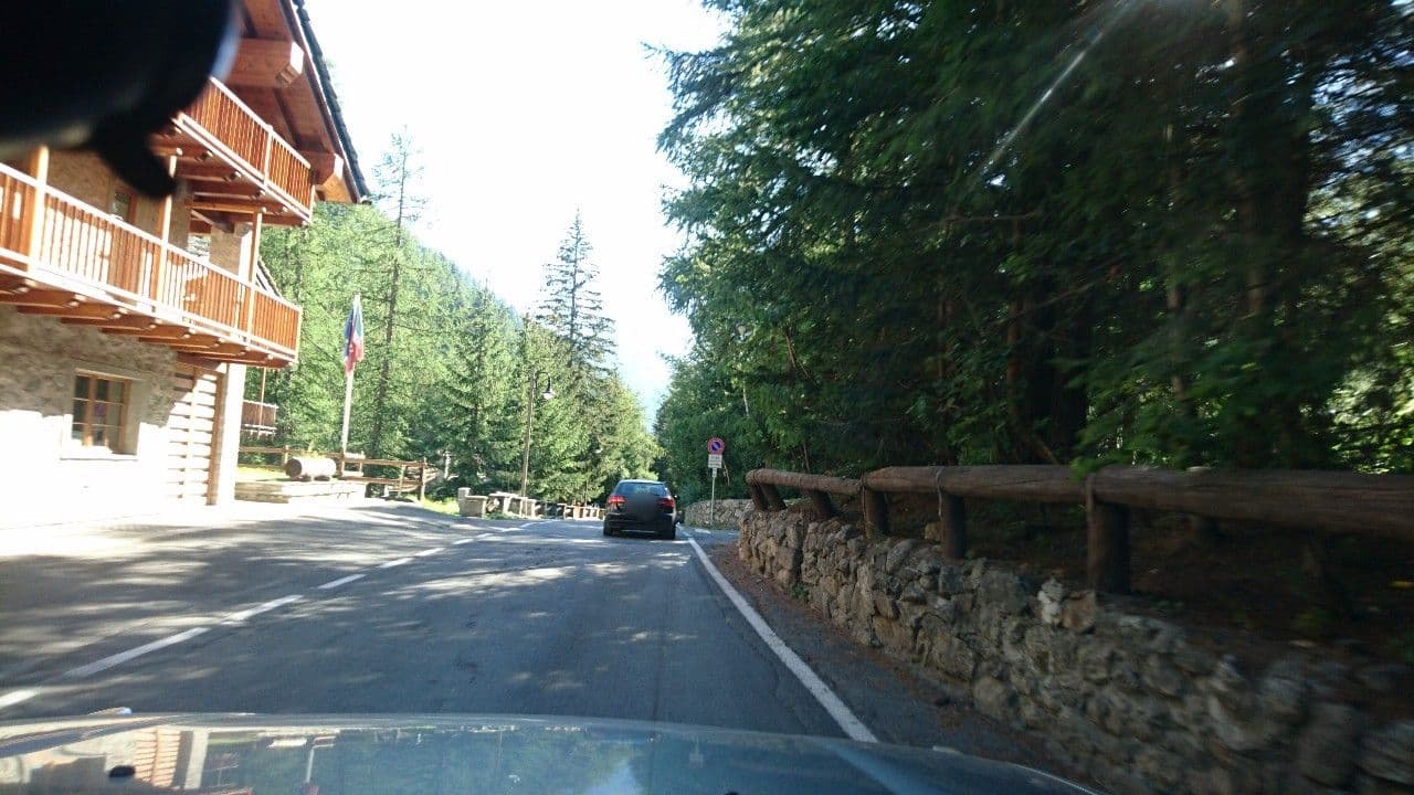 Street view near Residence Planpincieux, Courmayeur — © voschix (CC BY-SA · Mapillary)