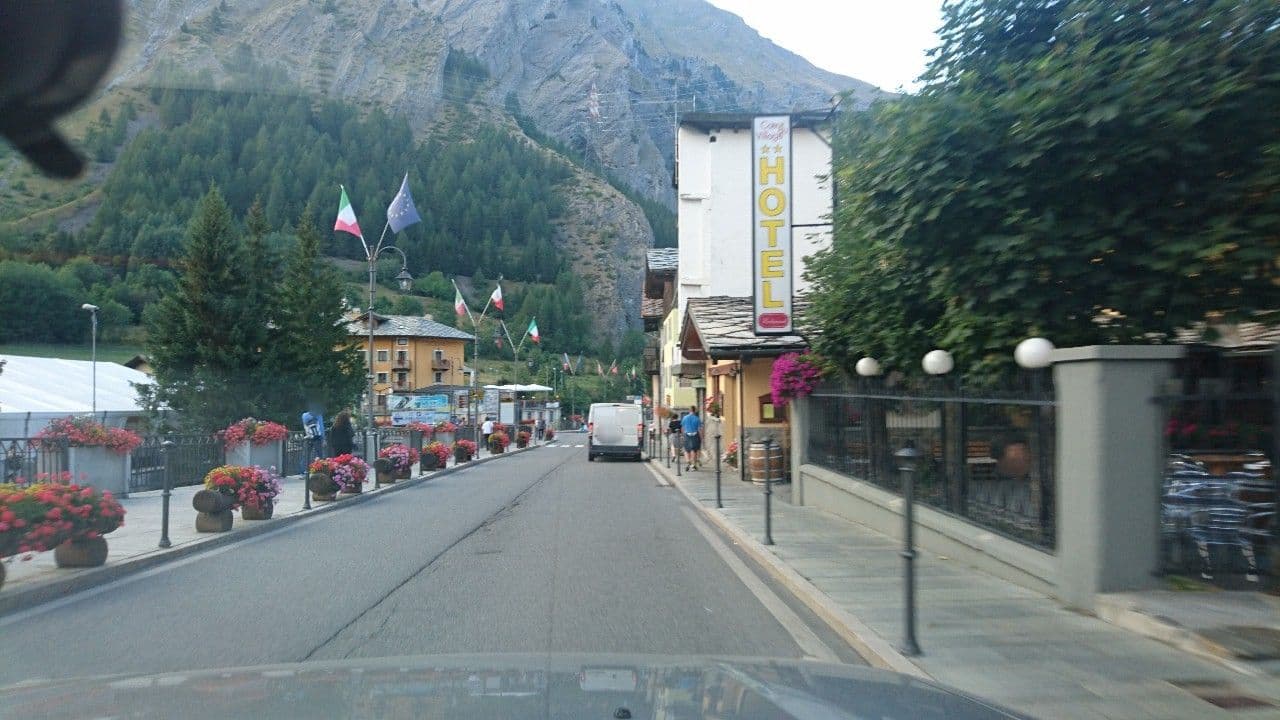 Street view near Pozza Roberta, Morgex — © voschix (CC BY-SA · Mapillary)
