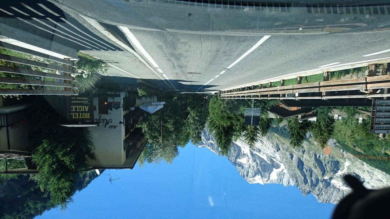 Street view near Hotel Aigle Courmayeur, Courmayeur — © voschix (CC BY-SA · Mapillary)