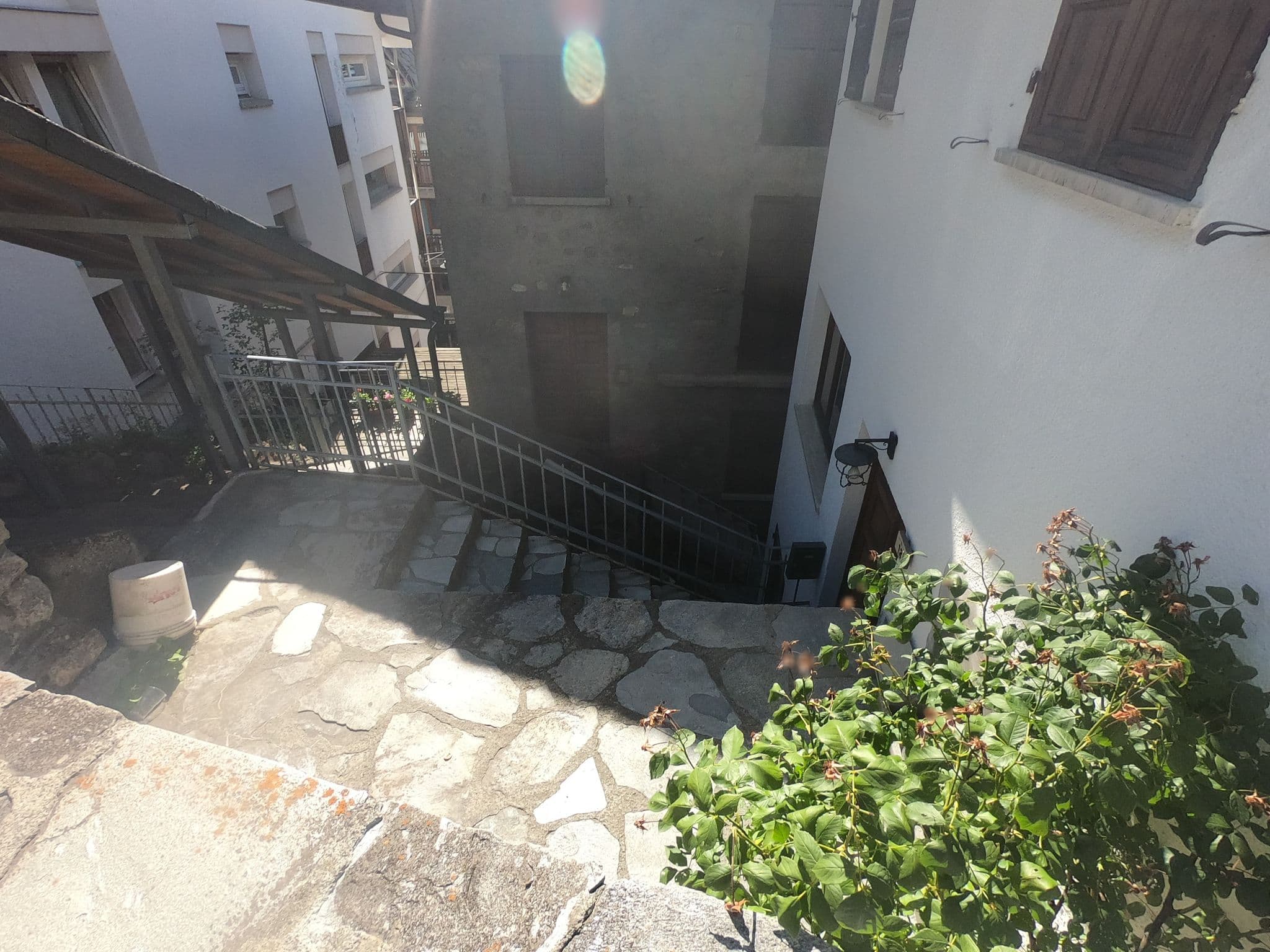 Street view near Musa Immobiliare SRL Agenzia Immobiliare, Courmayeur — © alextsiatinis (CC BY-SA · Mapillary)