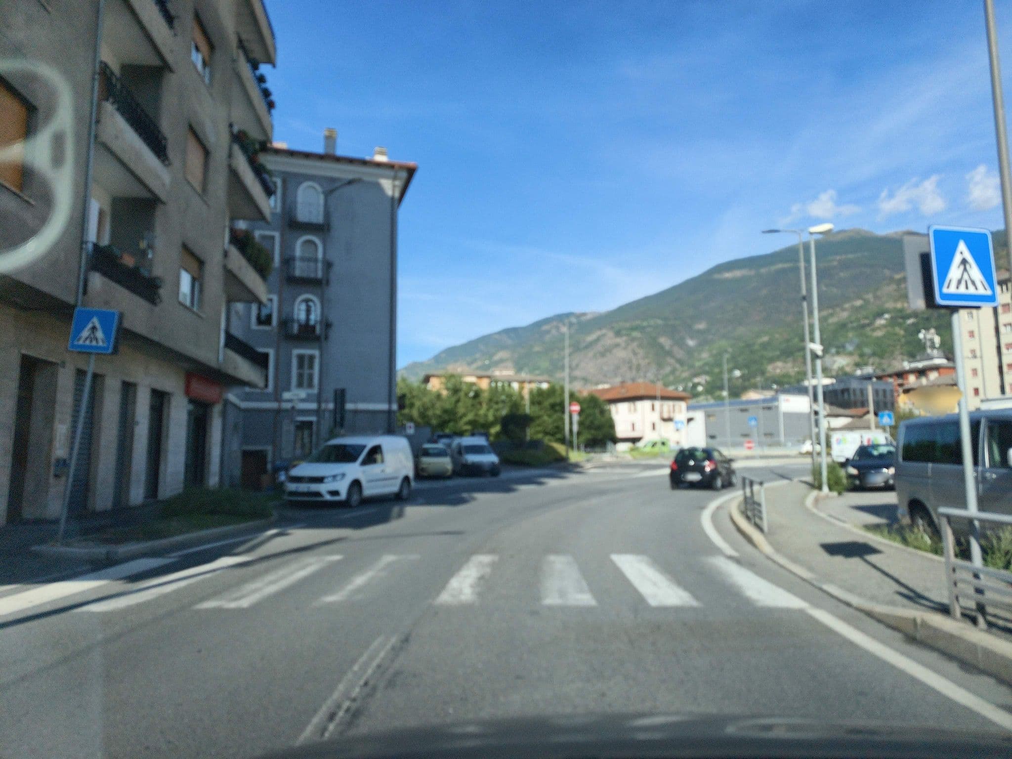 Street view near La Torretta tra i cieli di Aosta, Aosta — © canfe (CC BY-SA · Mapillary)