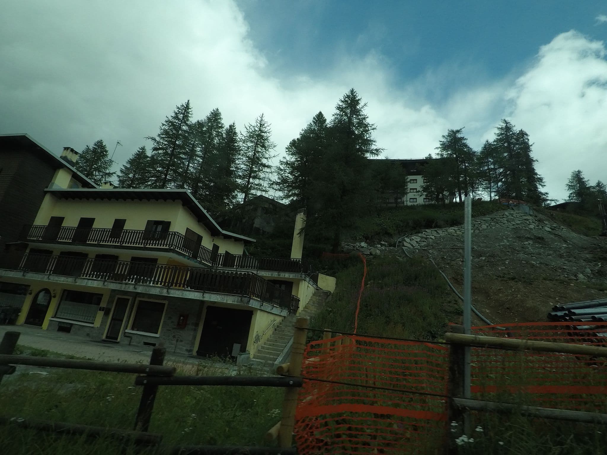 Street view near Appartamento Chappelette, Valtournenche — © bcostacurta (CC BY-SA · Mapillary)