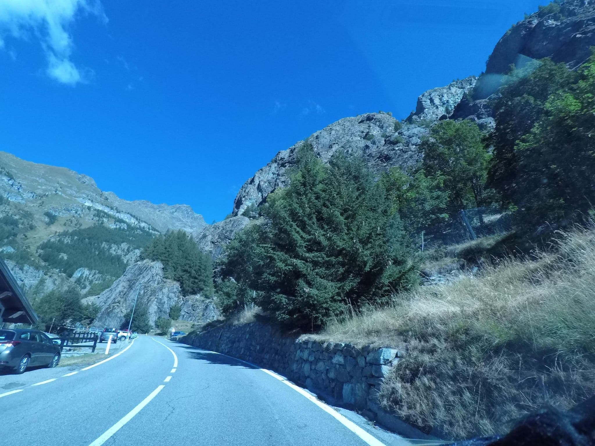 Street view near Hotel Ristorante Rascard, Valtournenche — © bcostacurta (CC BY-SA · Mapillary)