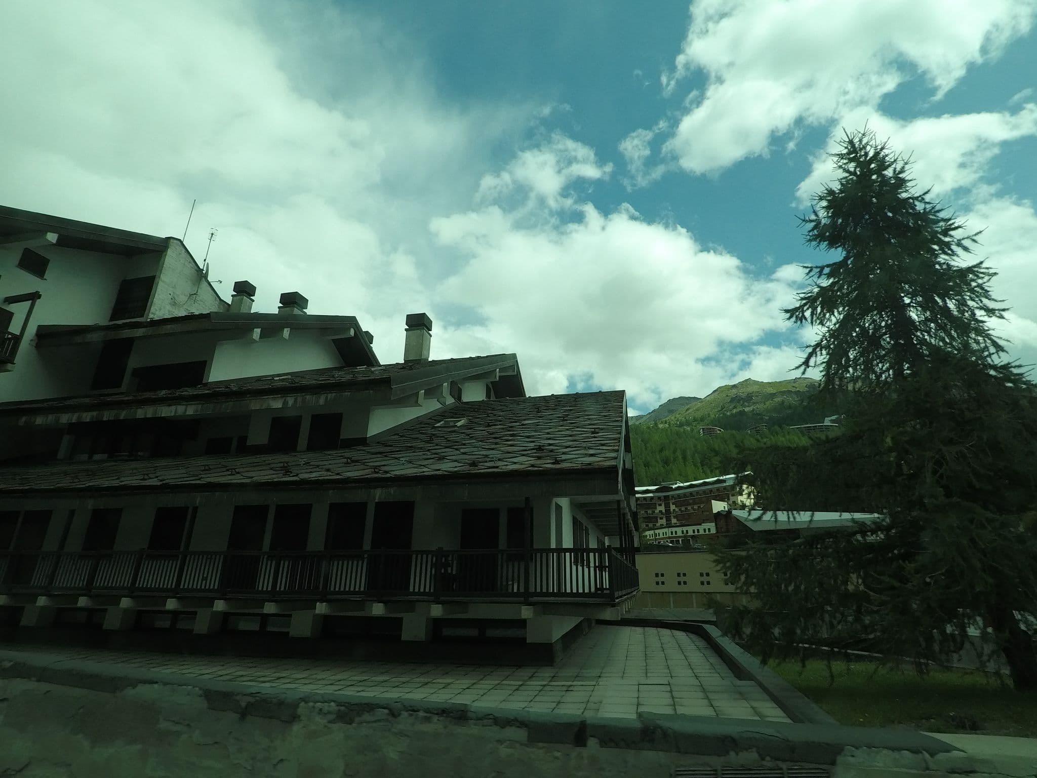 Street view near Breuil Cervinia Funicular House with Private Garage, Valtournenche — © bcostacurta (CC BY-SA · Mapillary)
