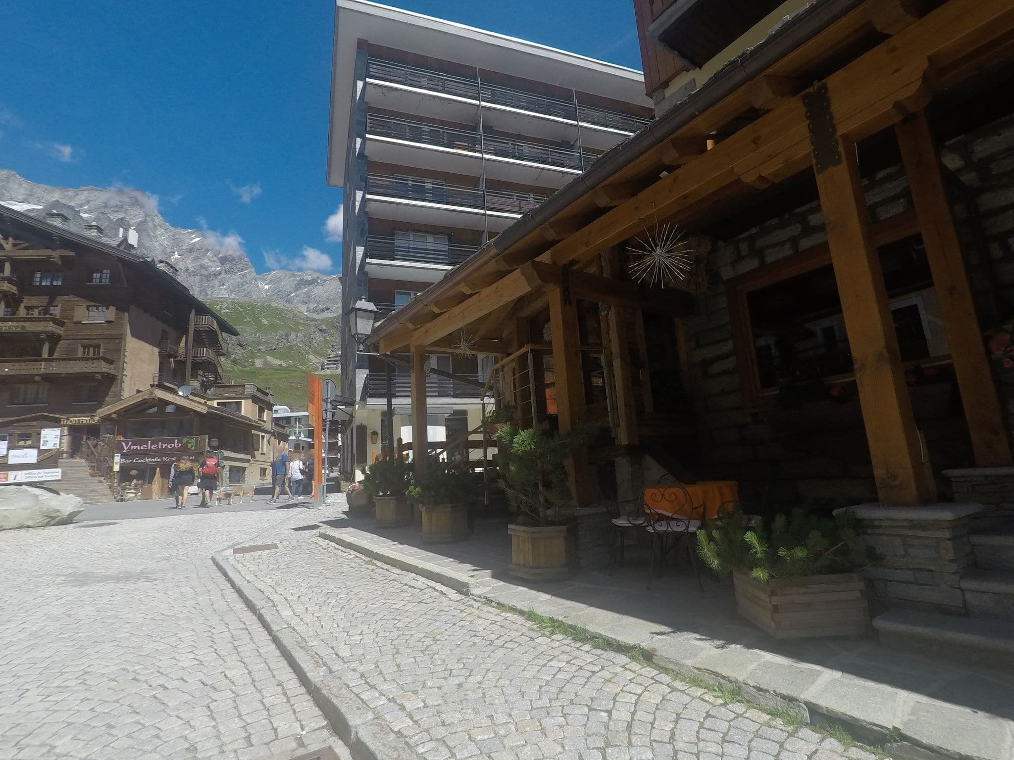 Street view near Mirividi 3, Valtournenche — © bcostacurta (CC BY-SA · Mapillary)