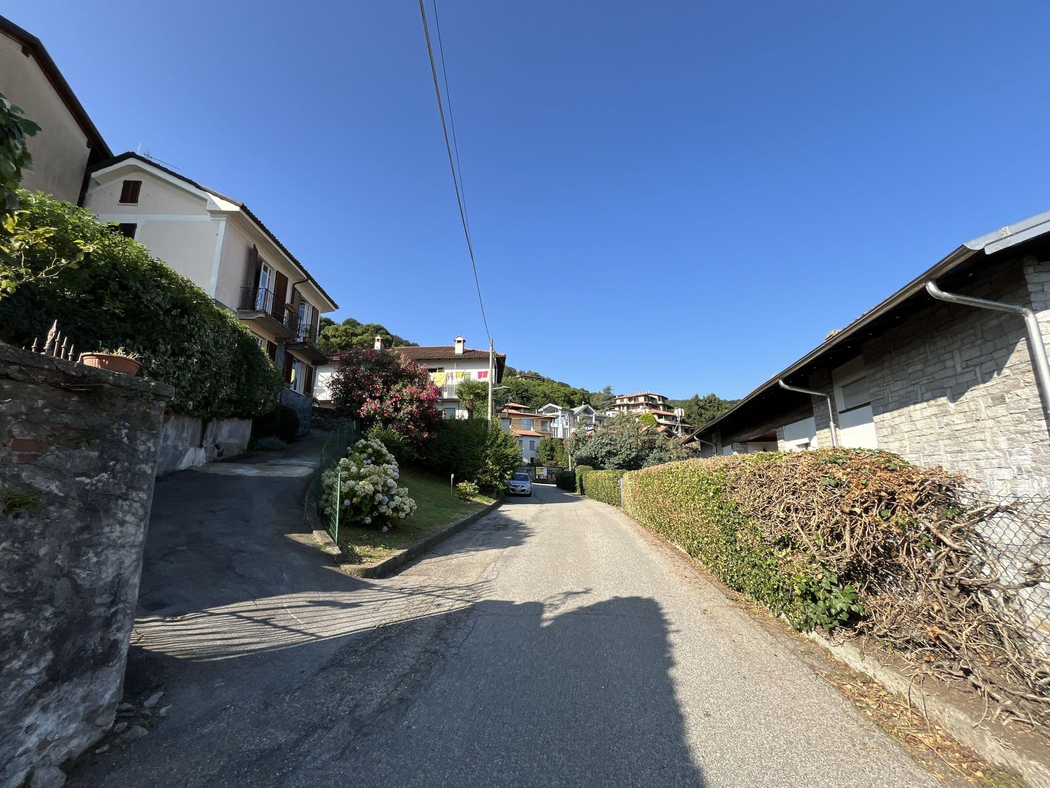 Street view near Cà Gigi, Stresa — © kulmalukko (CC BY-SA · Mapillary)