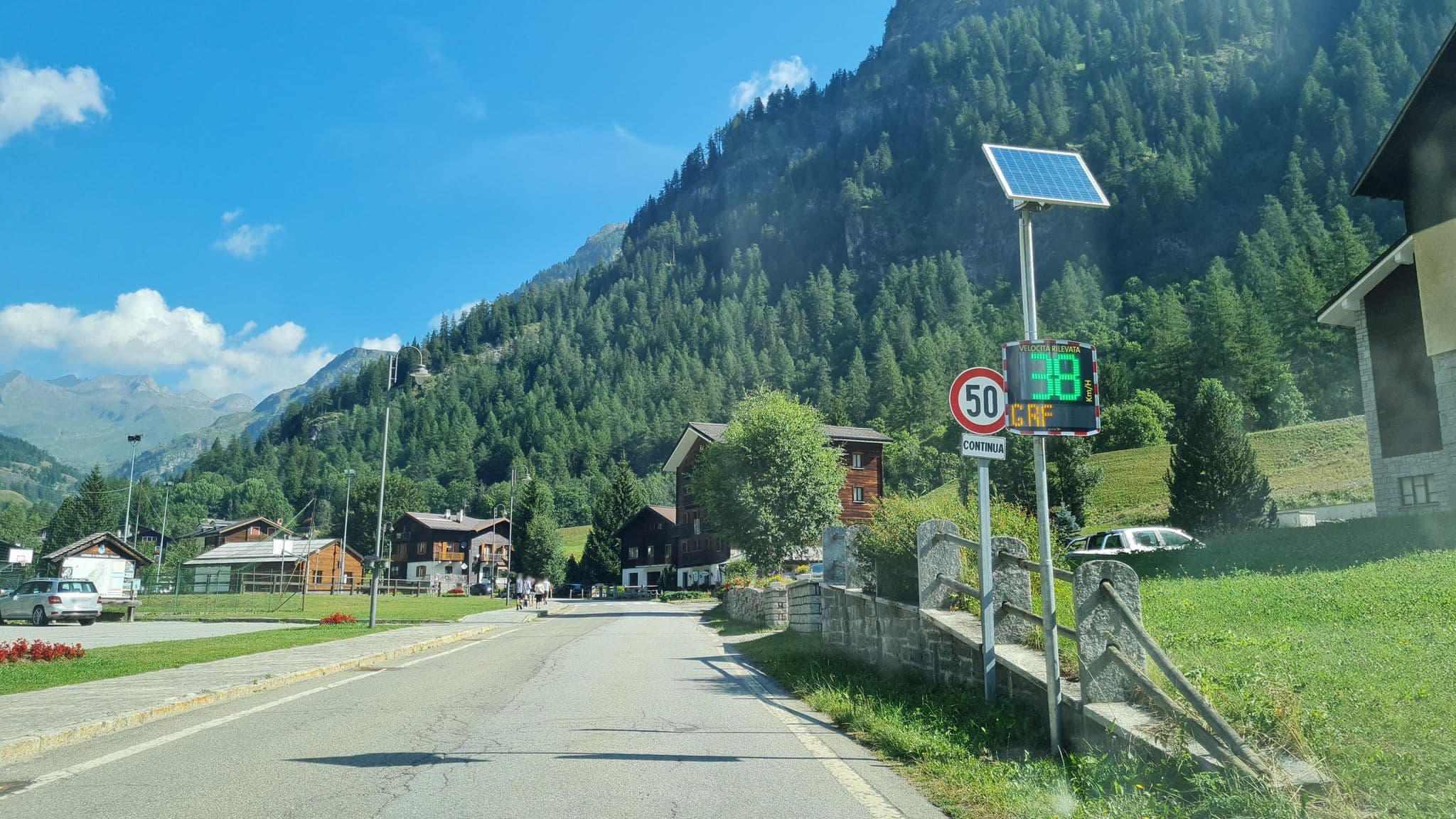 Street view near Albergo Residence Monte Giove, Varzo — © laniuscollurio (CC BY-SA · Mapillary)