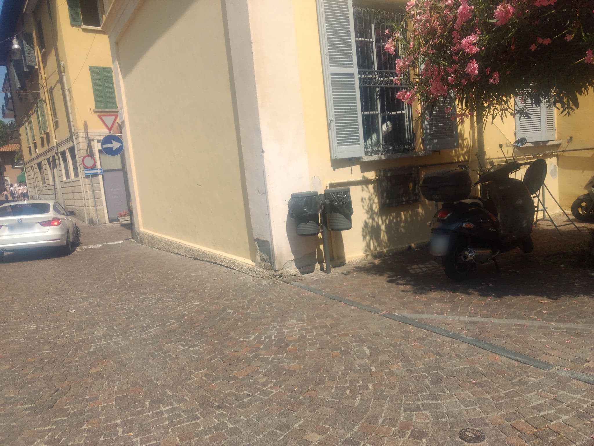 Street view near Casa Teatro, Stresa — © mapeadora (CC BY-SA · Mapillary)
