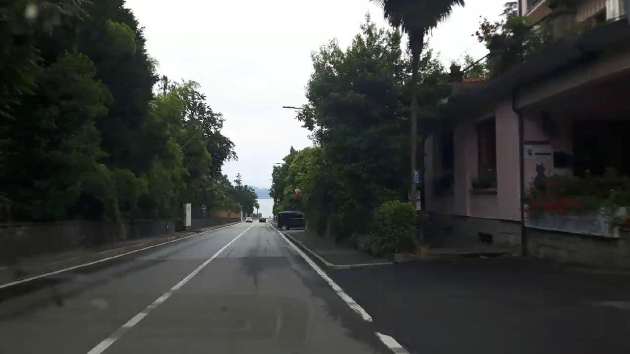 Street view near La Gatta Viola, Stresa — © roadroid (CC BY-SA · Mapillary)