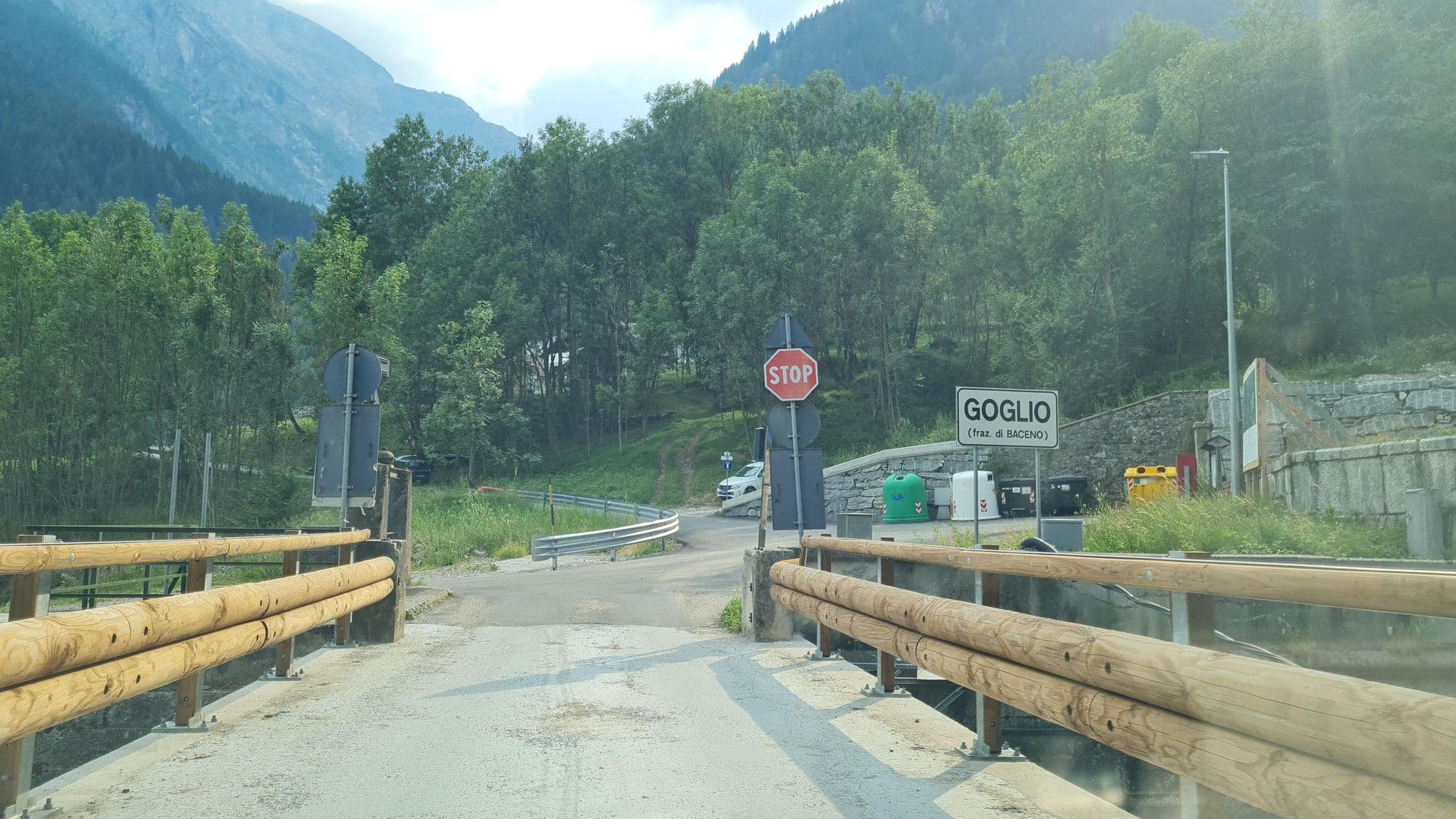 Street view near Albergo Villa Gina, Varzo — © laniuscollurio (CC BY-SA · Mapillary)