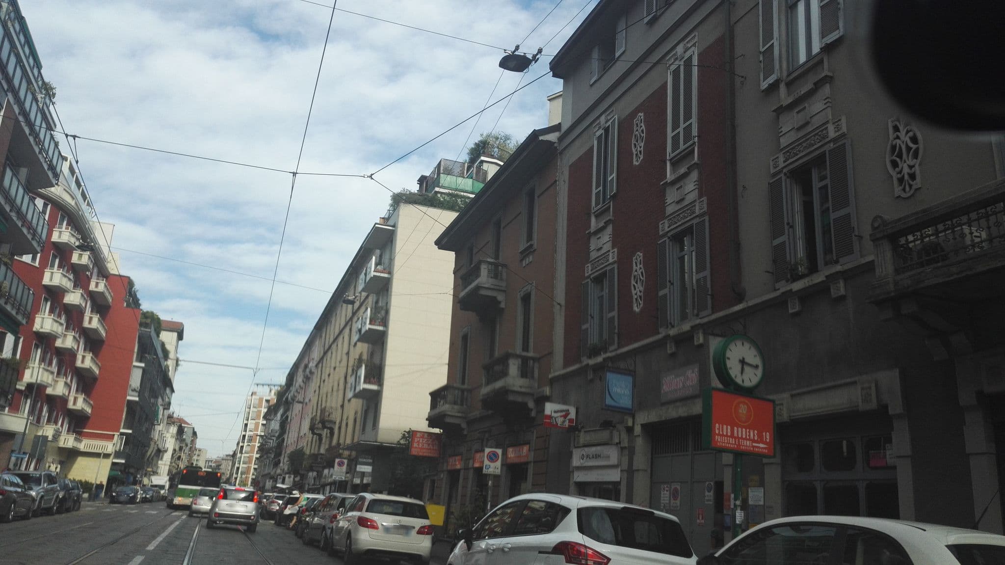 Street view near B&B Hello Milano, San Siro — © marcuscalabresus (CC BY-SA · Mapillary)