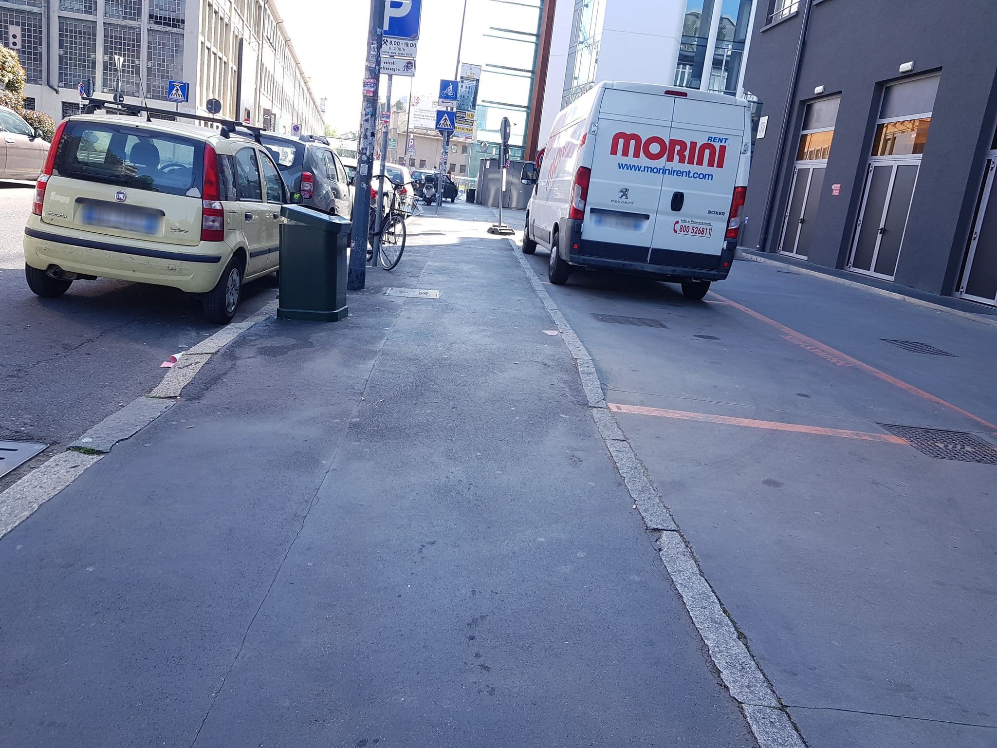 Street view near Nhow, Milan — © ale_zena_it (CC BY-SA · Mapillary)