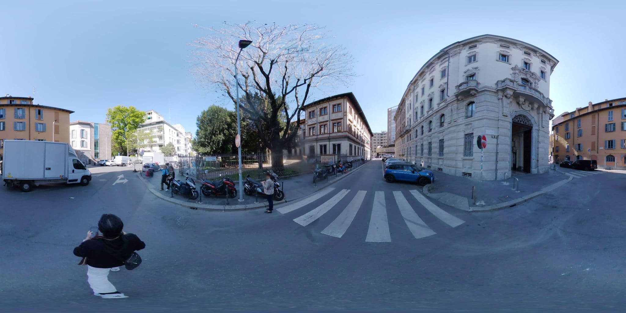 Street view near Sant Ambrogio Lovely Flat, Milan — © mapconcierge (CC BY-SA · Mapillary)
