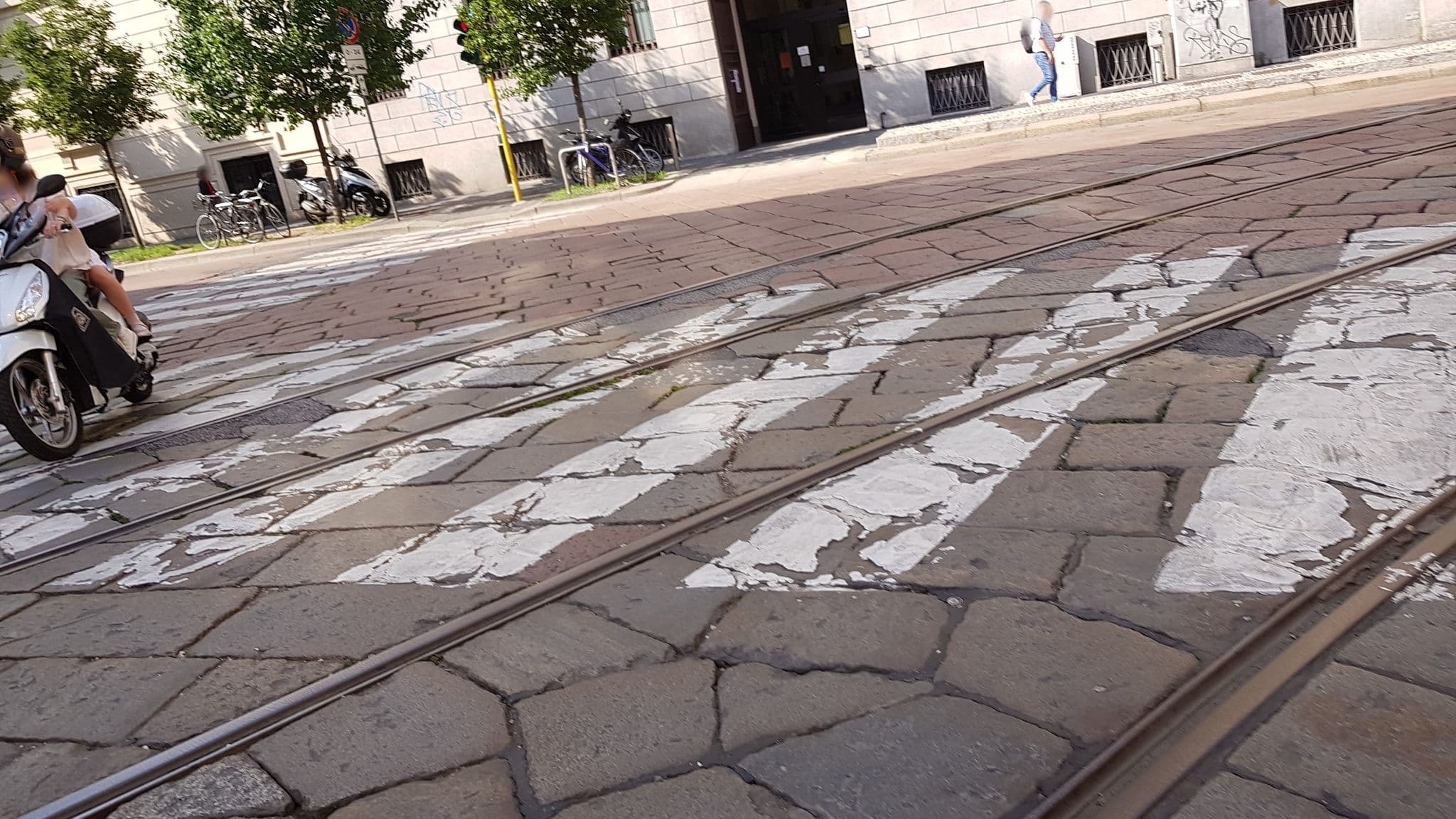 Street view near B&B Pontevecchio, Milan — © ale_zena_it (CC BY-SA · Mapillary)