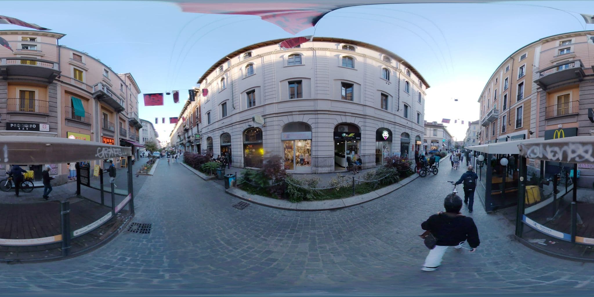 Street view near La Casa di Paola AirBnb, Chinatown — © mapconcierge (CC BY-SA · Mapillary)