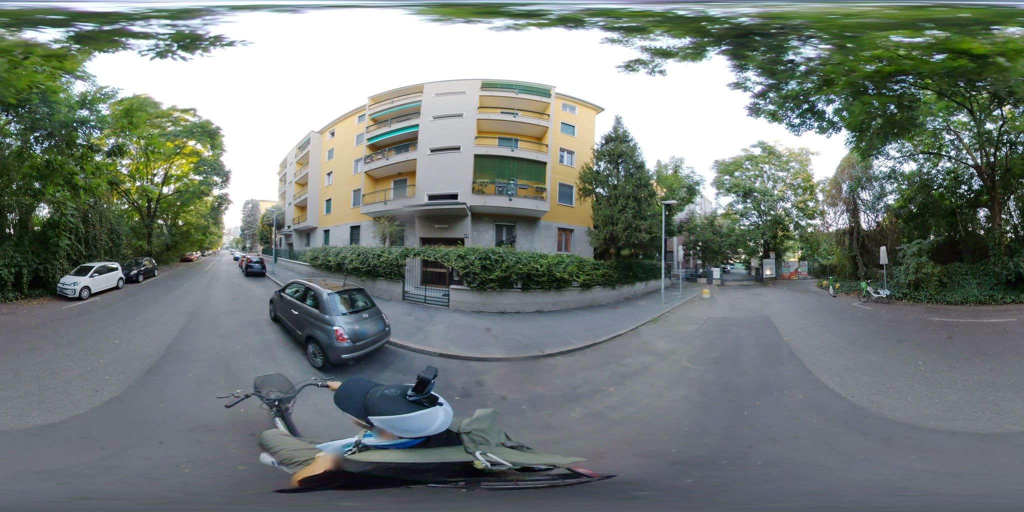 Street view near Residenza Calvino, Chinatown — © mapconcierge (CC BY-SA · Mapillary)