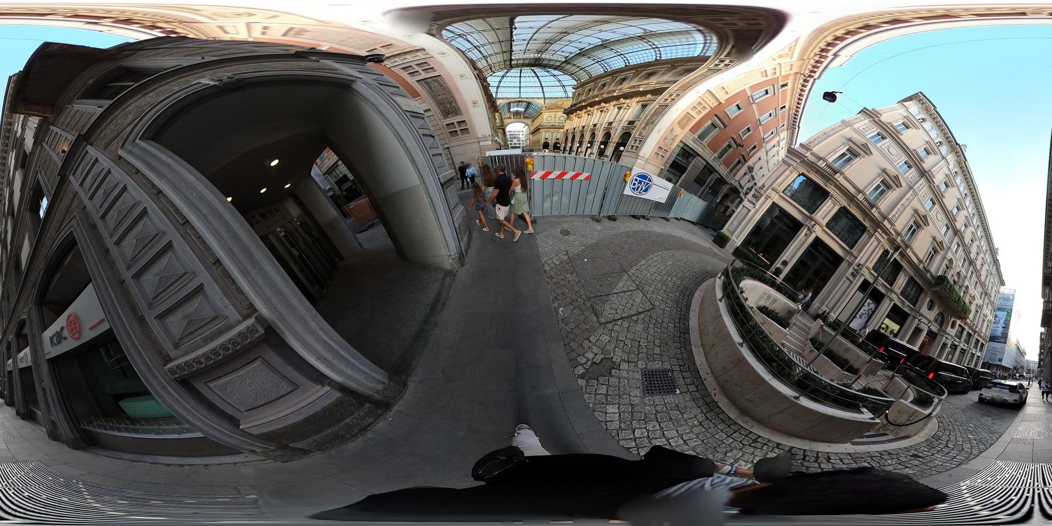 Street view near hotel, Milan — © mapconcierge (CC BY-SA · Mapillary)