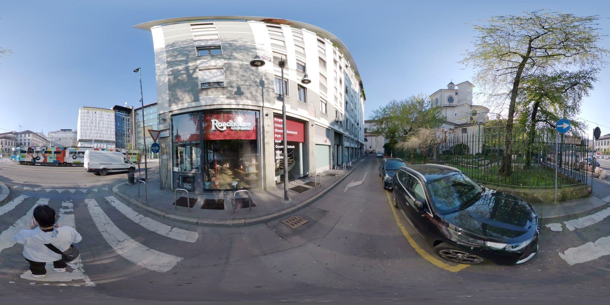 Street view near Duomo Open Space, Milan — © mapconcierge (CC BY-SA · Mapillary)