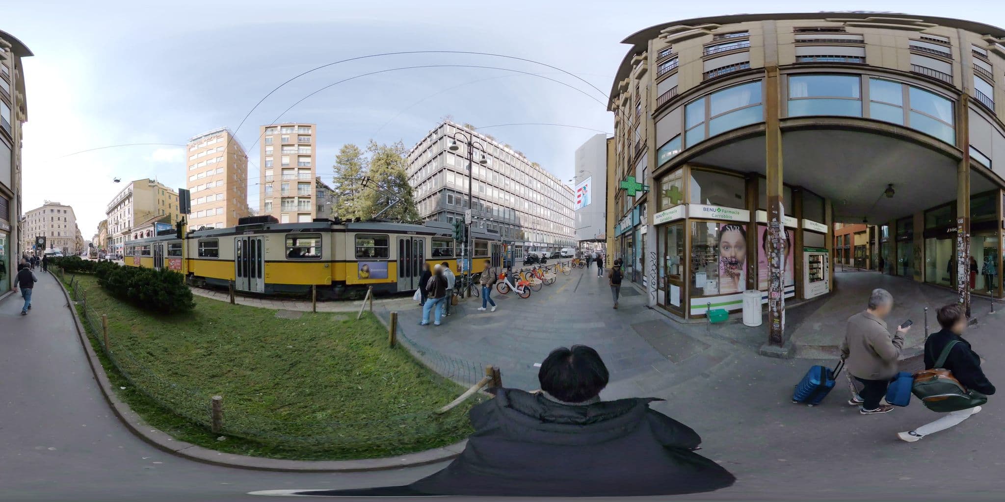 Street view near temporary home, Milan — © akiyoshiii213 (CC BY-SA · Mapillary)