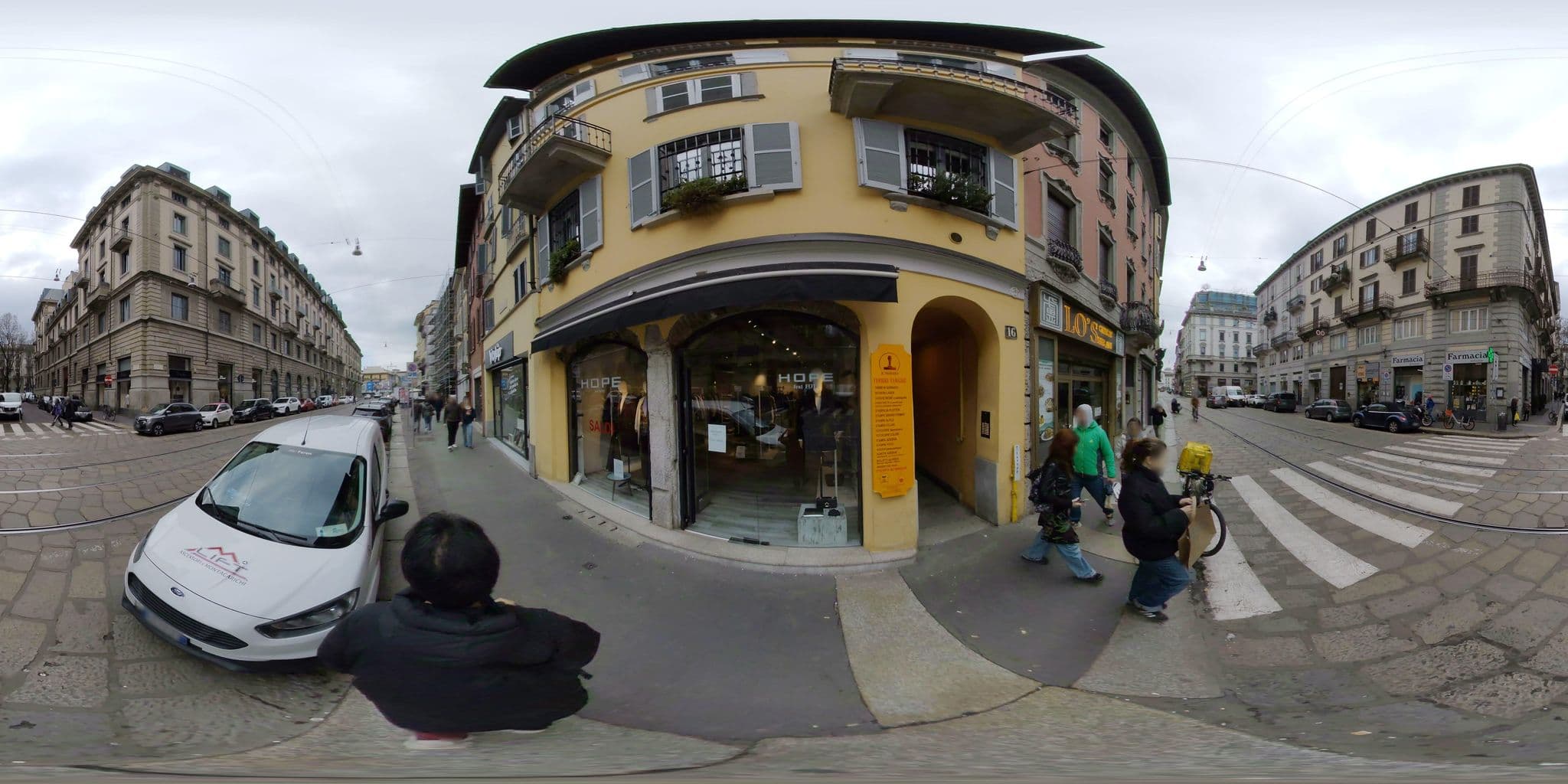 Street view near YouHosty - Mercato Dx 16, Brera — © akiyoshiii213 (CC BY-SA · Mapillary)